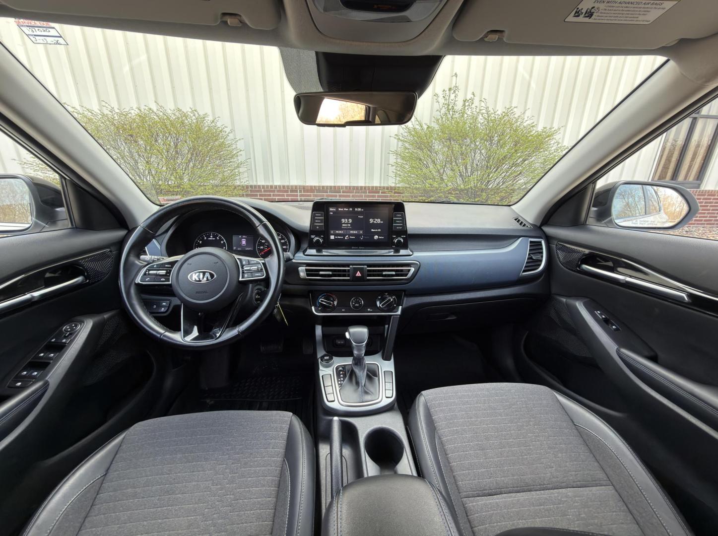 2021 WHITE /Gray Kia Seltos S (KNDEU2AA3M7) with an 2.0L 4 Cyl. engine, CVT transmission, located at 2990 Old Orchard Rd., Jackson, MO, 63755, 37.354214, -89.612106 - 2021 Kia Seltos S 124xxx miles Front Wheel Drive 2.0L 4 Cyl. Automatic Backup Camera Heated Seats Bluetooth Remote Start Cruise Power Windows/Locks/Mirrors We have financing available and we accept trades! Fill out a credit application on our website or come by today! If you have any que - Photo#19