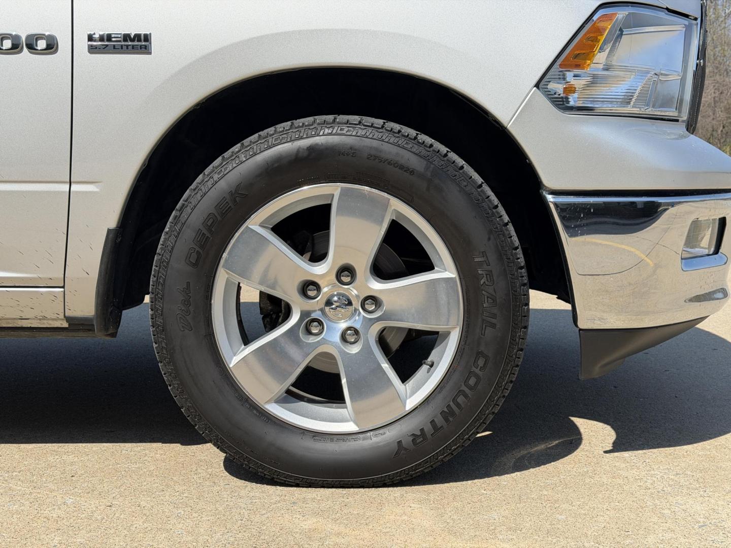 2012 SILVER /Tan Dodge Ram 1500 Big Horn Quad Cab 2WD (1C6RD6GT7CS) with an 5.7L V8 HEMI engine, Automatic transmission, located at 2990 Old Orchard Rd., Jackson, MO, 63755, 37.354214, -89.612106 - 2012 Ram 1500 Big Horn 43xxx miles Rear Wheel Drive 5.7L V8 HEMI Automatic Power Driver Seat Power Running Boards Cruise Power Windows/Locks/Mirrors We have financing available and we accept trades! Fill out a credit application on our website or come by today! If you have any questions, g - Photo#34