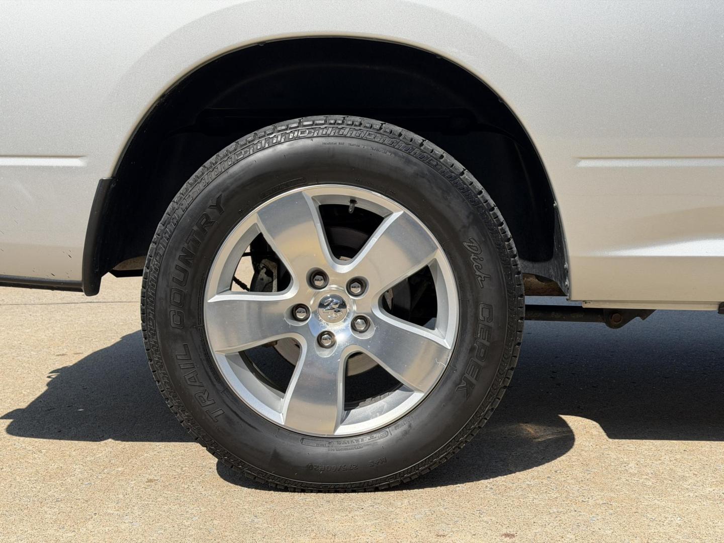 2012 SILVER /Tan Dodge Ram 1500 Big Horn Quad Cab 2WD (1C6RD6GT7CS) with an 5.7L V8 HEMI engine, Automatic transmission, located at 2990 Old Orchard Rd., Jackson, MO, 63755, 37.354214, -89.612106 - 2012 Ram 1500 Big Horn 43xxx miles Rear Wheel Drive 5.7L V8 HEMI Automatic Power Driver Seat Power Running Boards Cruise Power Windows/Locks/Mirrors We have financing available and we accept trades! Fill out a credit application on our website or come by today! If you have any questions, g - Photo#33