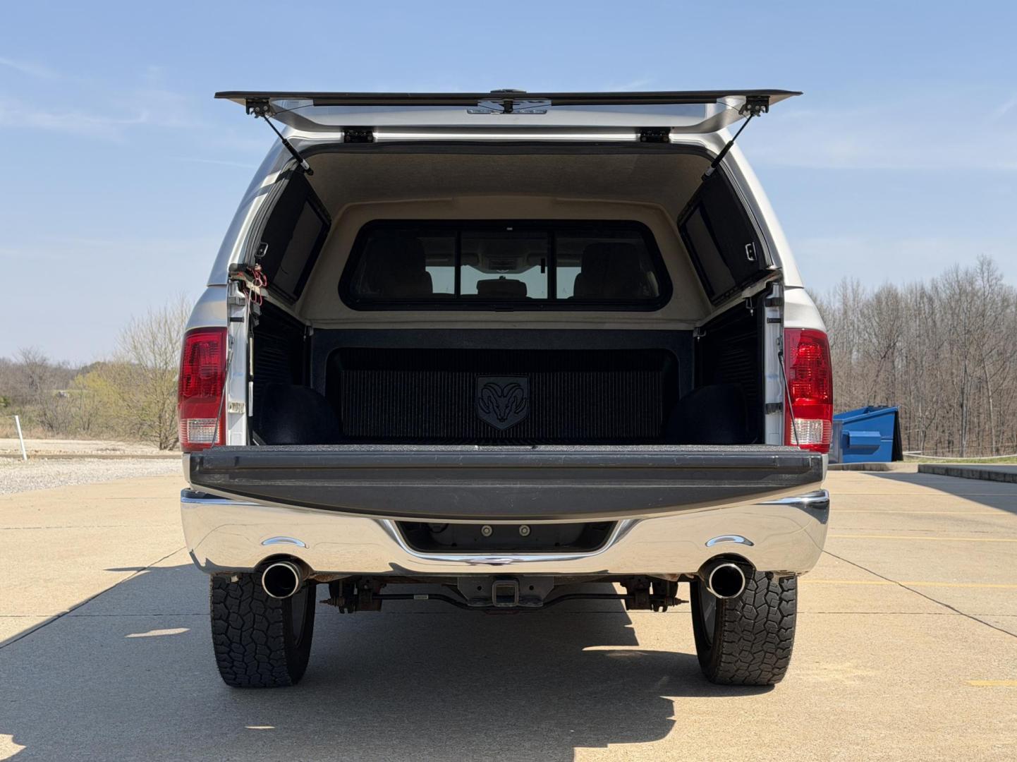 2012 SILVER /Tan Dodge Ram 1500 Big Horn Quad Cab 2WD (1C6RD6GT7CS) with an 5.7L V8 HEMI engine, Automatic transmission, located at 2990 Old Orchard Rd., Jackson, MO, 63755, 37.354214, -89.612106 - 2012 Ram 1500 Big Horn 43xxx miles Rear Wheel Drive 5.7L V8 HEMI Automatic Power Driver Seat Power Running Boards Cruise Power Windows/Locks/Mirrors We have financing available and we accept trades! Fill out a credit application on our website or come by today! If you have any questions, g - Photo#17