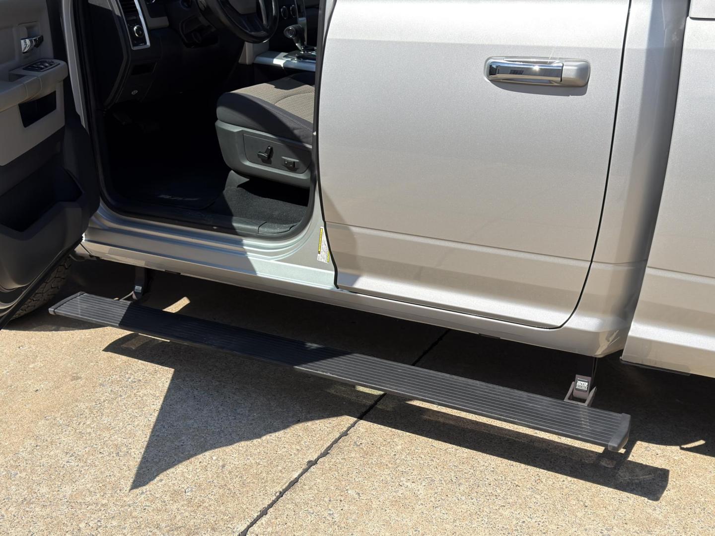 2012 SILVER /Tan Dodge Ram 1500 Big Horn Quad Cab 2WD (1C6RD6GT7CS) with an 5.7L V8 HEMI engine, Automatic transmission, located at 2990 Old Orchard Rd., Jackson, MO, 63755, 37.354214, -89.612106 - 2012 Ram 1500 Big Horn 43xxx miles Rear Wheel Drive 5.7L V8 HEMI Automatic Power Driver Seat Power Running Boards Cruise Power Windows/Locks/Mirrors We have financing available and we accept trades! Fill out a credit application on our website or come by today! If you have any questions, g - Photo#3