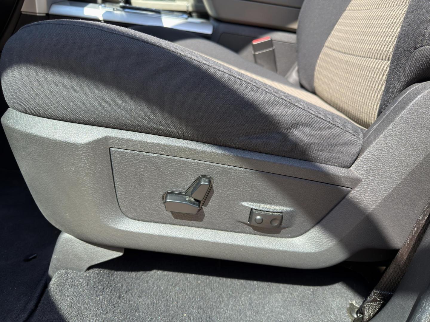 2012 SILVER /Tan Dodge Ram 1500 Big Horn Quad Cab 2WD (1C6RD6GT7CS) with an 5.7L V8 HEMI engine, Automatic transmission, located at 2990 Old Orchard Rd., Jackson, MO, 63755, 37.354214, -89.612106 - 2012 Ram 1500 Big Horn 43xxx miles Rear Wheel Drive 5.7L V8 HEMI Automatic Power Driver Seat Power Running Boards Cruise Power Windows/Locks/Mirrors We have financing available and we accept trades! Fill out a credit application on our website or come by today! If you have any questions, g - Photo#2