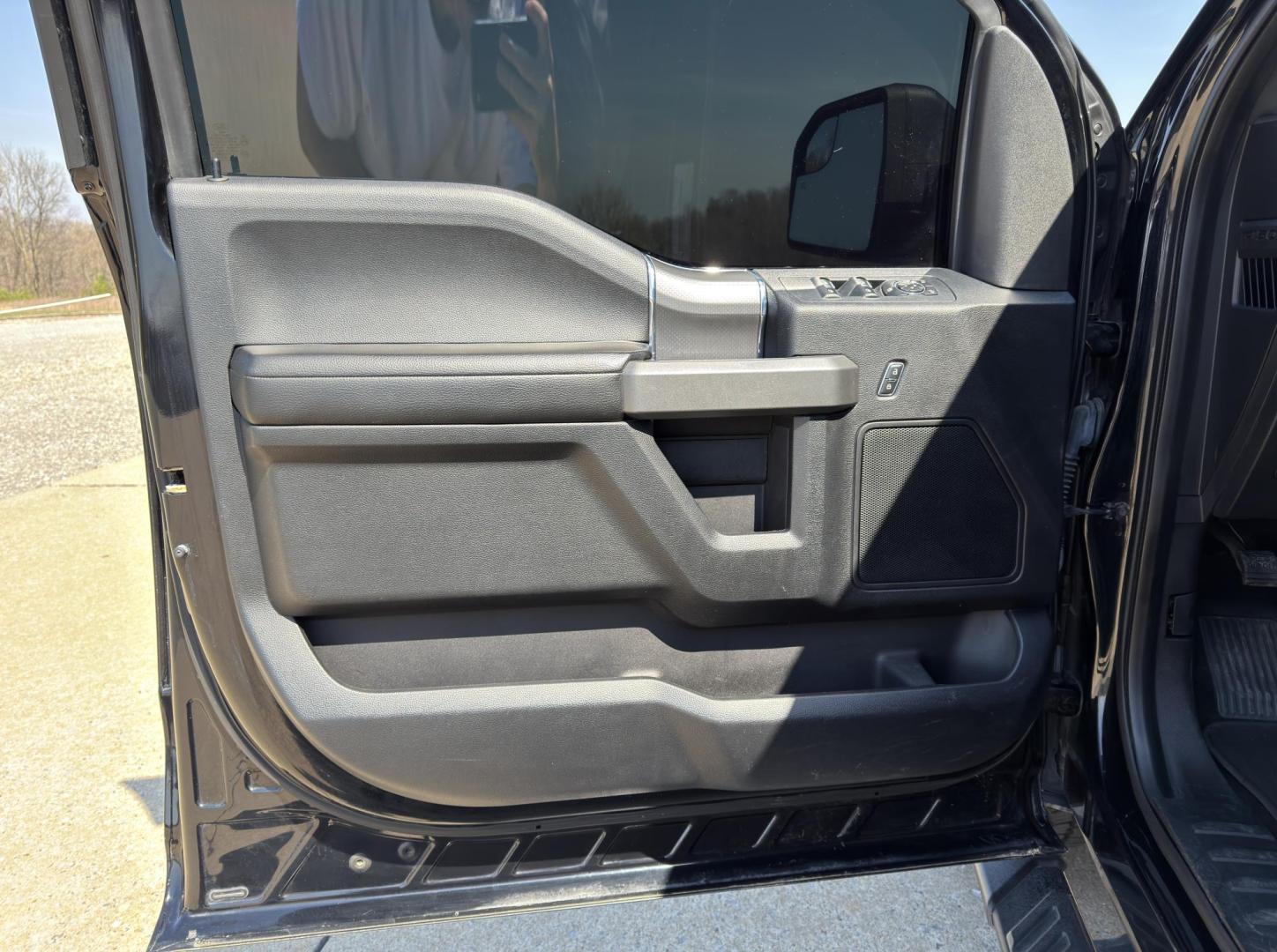 2016 BLACK /Black Ford F-150 XLT SuperCrew 6.5-ft. Bed 4WD (1FTEW1EG7GK) with an 3.5L V6 TURBO engine, Automatic transmission, located at 2990 Old Orchard Rd., Jackson, MO, 63755, 37.354214, -89.612106 - 2016 Ford F-150 XLT 157xxx miles 4x4 3.5L V6 Automatic Navigation Backup Camera Power/Heated Seats Bluetooth Remote Start Cruise Power Windows/Locks/Mirrors We have financing available and we accept trades! Fill out a credit application on our website or come by today! If you have any q - Photo#15