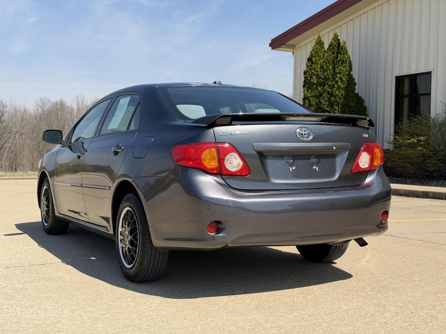 2010 GRAY /Gray Toyota Corolla LE (1NXBU4EE5AZ) with an 1.8L 4 Cyl. engine, Automatic transmission, located at 2990 Old Orchard Rd., Jackson, MO, 63755, 37.354214, -89.612106 - 2010 Toyota Corolla LE 139xxx miles Front Wheel Drive 1.8L 4 Cyl. Automatic Bluetooth Cruise Power Windows/Locks/Mirrors We have financing available and we accept trades! Fill out a credit application on our website or come by today! If you have any questions, give us a call at (573) 204-77 - Photo#6