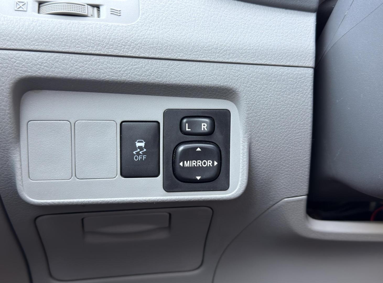 2010 GRAY /Gray Toyota Corolla LE (1NXBU4EE5AZ) with an 1.8L 4 Cyl. engine, Automatic transmission, located at 2990 Old Orchard Rd., Jackson, MO, 63755, 37.354214, -89.612106 - 2010 Toyota Corolla LE 139xxx miles Front Wheel Drive 1.8L 4 Cyl. Automatic Bluetooth Cruise Power Windows/Locks/Mirrors We have financing available and we accept trades! Fill out a credit application on our website or come by today! If you have any questions, give us a call at (573) 204-77 - Photo#25