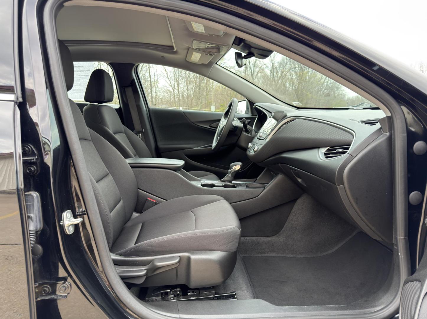 2024 BLACK /Black Chevrolet Malibu 1LT (1G1ZD5ST4RF) with an 1.5L 4 Cyl. engine, Automatic transmission, located at 2990 Old Orchard Rd., Jackson, MO, 63755, 37.354214, -89.612106 - 2024 Chevrolet Malibu LT 39xxx miles Front Wheel Drive 1.5L 4 Cyl. Automatic Backup Camera Power Driver Seat Heated Seats Sunroof Bluetooth Remote Start Cruise Power Windows/Locks/Mirrors We have financing available and we accept trades! Fill out a credit application on our website or c - Photo#17