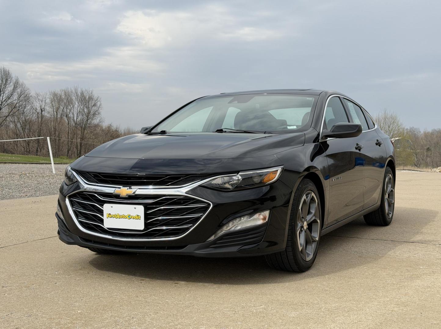 2024 BLACK /Black Chevrolet Malibu 1LT (1G1ZD5ST4RF) with an 1.5L 4 Cyl. engine, Automatic transmission, located at 2990 Old Orchard Rd., Jackson, MO, 63755, 37.354214, -89.612106 - 2024 Chevrolet Malibu LT 39xxx miles Front Wheel Drive 1.5L 4 Cyl. Automatic Backup Camera Power Driver Seat Heated Seats Sunroof Bluetooth Remote Start Cruise Power Windows/Locks/Mirrors We have financing available and we accept trades! Fill out a credit application on our website or c - Photo#7
