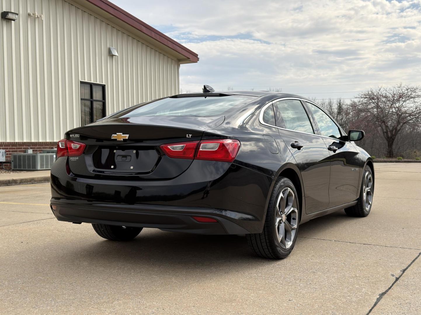 2024 BLACK /Black Chevrolet Malibu 1LT (1G1ZD5ST4RF) with an 1.5L 4 Cyl. engine, Automatic transmission, located at 2990 Old Orchard Rd., Jackson, MO, 63755, 37.354214, -89.612106 - 2024 Chevrolet Malibu LT 39xxx miles Front Wheel Drive 1.5L 4 Cyl. Automatic Backup Camera Power Driver Seat Heated Seats Sunroof Bluetooth Remote Start Cruise Power Windows/Locks/Mirrors We have financing available and we accept trades! Fill out a credit application on our website or c - Photo#10
