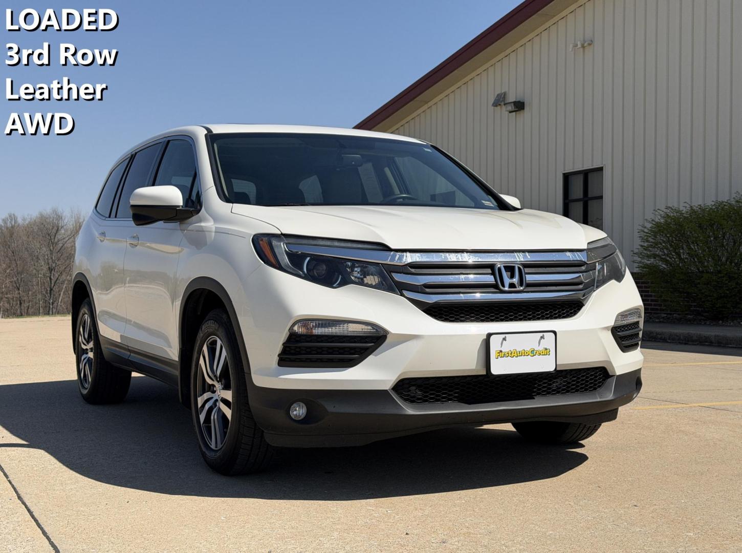 2018 WHITE /Tan Honda Pilot EX-L w/Navigation AWD (5FNYF6H75JB) with an 3.5L V6 engine, Automatic transmission, located at 2990 Old Orchard Rd., Jackson, MO, 63755, 37.354214, -89.612106 - 2018 Honda Pilot EX-L 142xxx miles All Wheel Drive 3.5L V6 Automatic Leather 3rd Row Navigation Power/Heated Seats Backup Camera Sunroof Bluetooth Remote Start Cruise Power Windows/Locks/Mirrors We have financing available and we accept trades! Fill out a credit application on our web - Photo#0