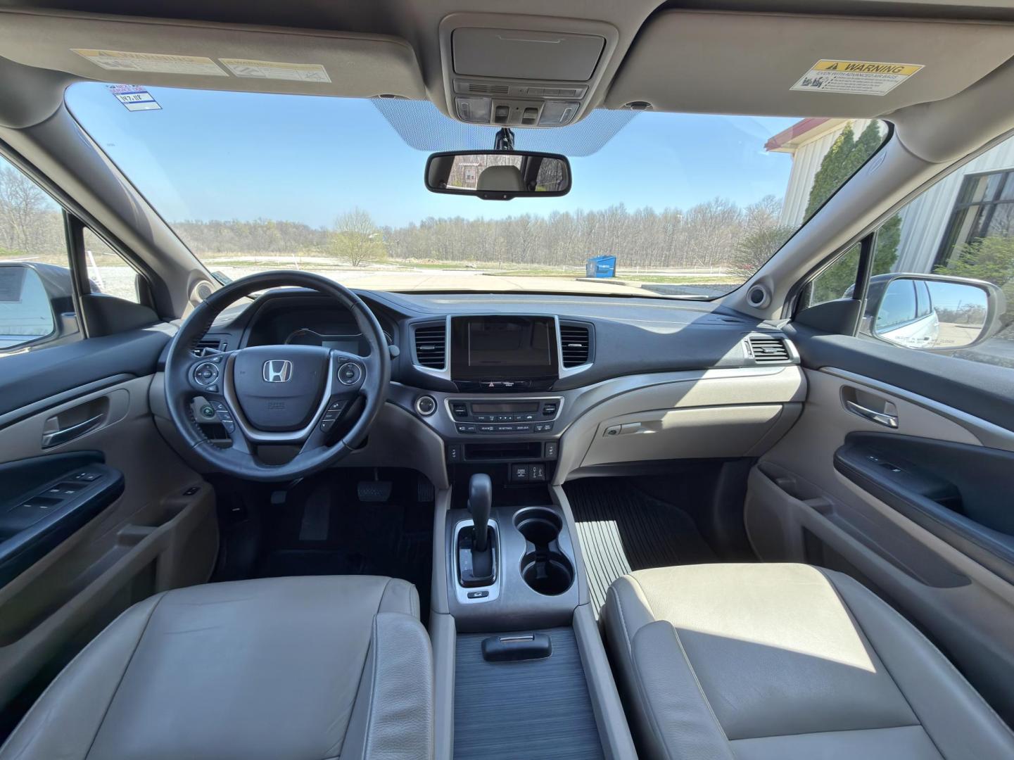 2018 WHITE /Tan Honda Pilot EX-L w/Navigation AWD (5FNYF6H75JB) with an 3.5L V6 engine, Automatic transmission, located at 2990 Old Orchard Rd., Jackson, MO, 63755, 37.354214, -89.612106 - 2018 Honda Pilot EX-L 142xxx miles All Wheel Drive 3.5L V6 Automatic Leather 3rd Row Navigation Power/Heated Seats Backup Camera Sunroof Bluetooth Remote Start Cruise Power Windows/Locks/Mirrors We have financing available and we accept trades! Fill out a credit application on our web - Photo#26