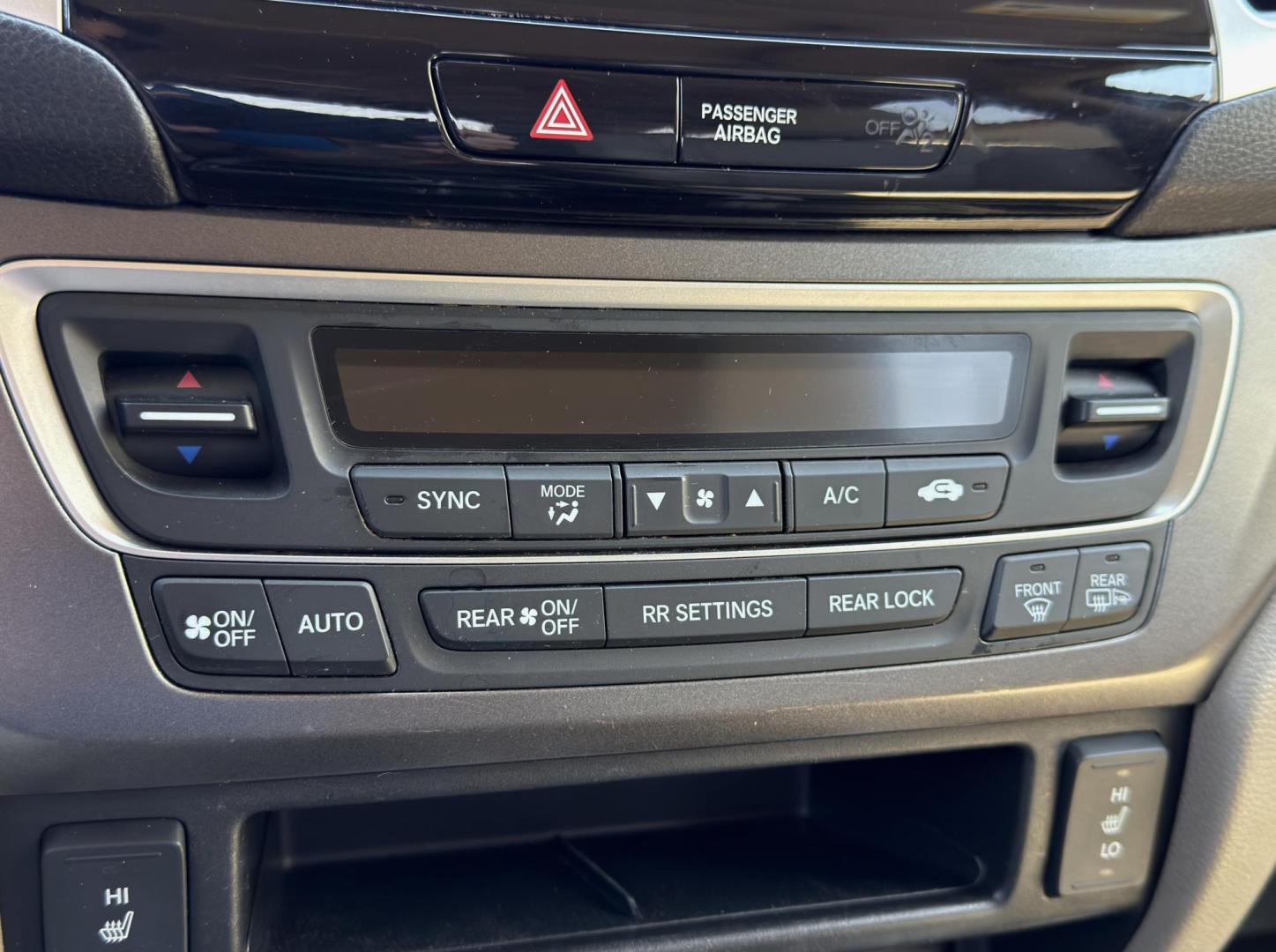 2018 WHITE /Tan Honda Pilot EX-L w/Navigation AWD (5FNYF6H75JB) with an 3.5L V6 engine, Automatic transmission, located at 2990 Old Orchard Rd., Jackson, MO, 63755, 37.354214, -89.612106 - 2018 Honda Pilot EX-L 142xxx miles All Wheel Drive 3.5L V6 Automatic Leather 3rd Row Navigation Power/Heated Seats Backup Camera Sunroof Bluetooth Remote Start Cruise Power Windows/Locks/Mirrors We have financing available and we accept trades! Fill out a credit application on our web - Photo#32