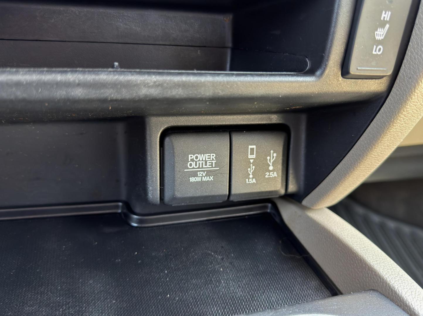 2018 WHITE /Tan Honda Pilot EX-L w/Navigation AWD (5FNYF6H75JB) with an 3.5L V6 engine, Automatic transmission, located at 2990 Old Orchard Rd., Jackson, MO, 63755, 37.354214, -89.612106 - 2018 Honda Pilot EX-L 142xxx miles All Wheel Drive 3.5L V6 Automatic Leather 3rd Row Navigation Power/Heated Seats Backup Camera Sunroof Bluetooth Remote Start Cruise Power Windows/Locks/Mirrors We have financing available and we accept trades! Fill out a credit application on our web - Photo#33