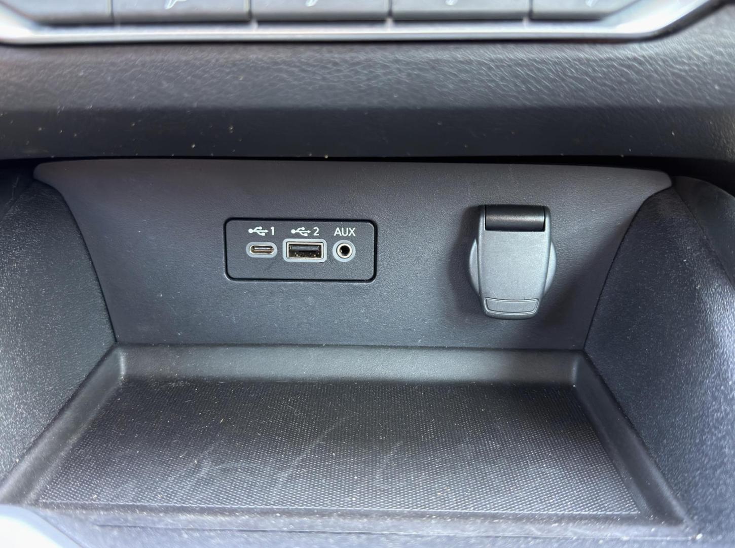 2020 BLUE /Black Nissan Altima 2.5 SR AWD (1N4BL4CW3LC) with an 2.5L 4 Cyl. engine, CVT transmission, located at 2990 Old Orchard Rd., Jackson, MO, 63755, 37.354214, -89.612106 - 2020 Nissan Altima 2.5 SR 1-Owner 101xxx miles All Wheel Drive 2.5L 4 Cyl. Automatic Leather Backup Camera Bluetooth Remote Start Cruise Power Windows/Locks/Mirrors We have financing available and we accept trades! Fill out a credit application on our website or come by today! If you ha - Photo#28