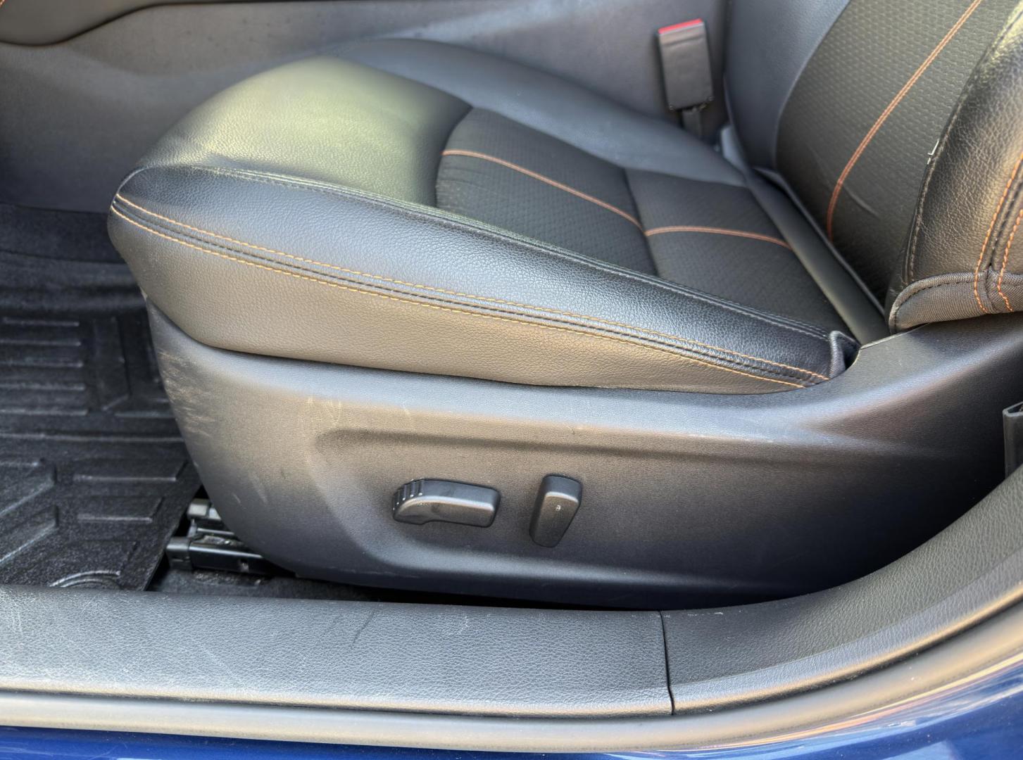 2020 BLUE /Black Nissan Altima 2.5 SR AWD (1N4BL4CW3LC) with an 2.5L 4 Cyl. engine, CVT transmission, located at 2990 Old Orchard Rd., Jackson, MO, 63755, 37.354214, -89.612106 - 2020 Nissan Altima 2.5 SR 1-Owner 101xxx miles All Wheel Drive 2.5L 4 Cyl. Automatic Leather Backup Camera Bluetooth Remote Start Cruise Power Windows/Locks/Mirrors We have financing available and we accept trades! Fill out a credit application on our website or come by today! If you ha - Photo#3