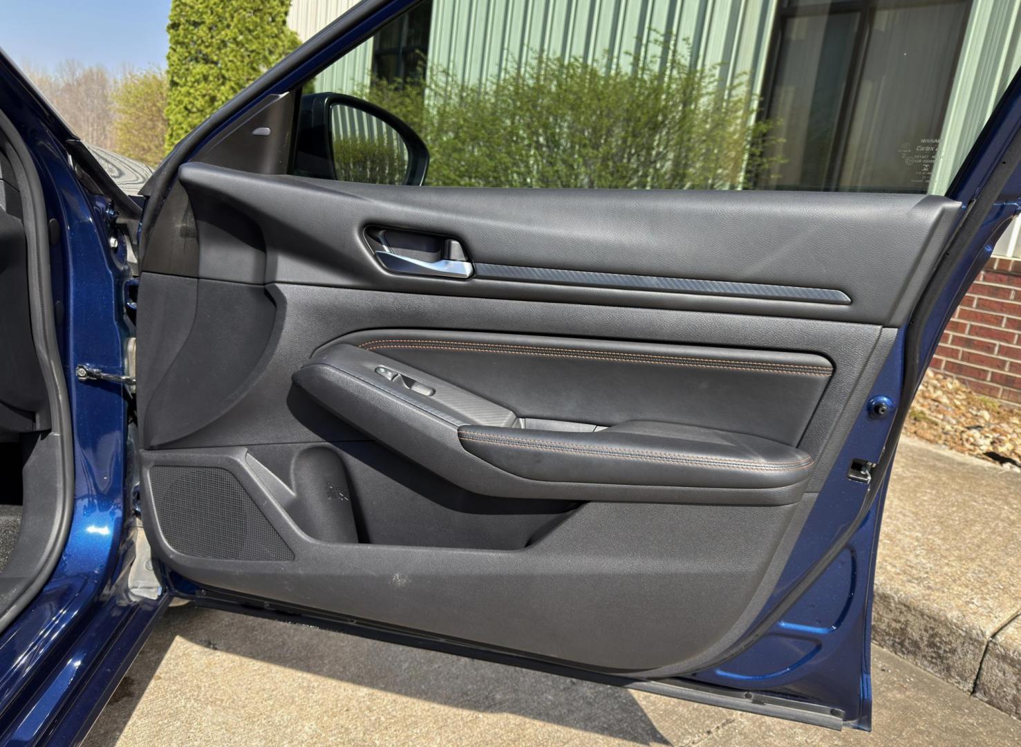 2020 BLUE /Black Nissan Altima 2.5 SR AWD (1N4BL4CW3LC) with an 2.5L 4 Cyl. engine, CVT transmission, located at 2990 Old Orchard Rd., Jackson, MO, 63755, 37.354214, -89.612106 - 2020 Nissan Altima 2.5 SR 1-Owner 101xxx miles All Wheel Drive 2.5L 4 Cyl. Automatic Leather Backup Camera Bluetooth Remote Start Cruise Power Windows/Locks/Mirrors We have financing available and we accept trades! Fill out a credit application on our website or come by today! If you ha - Photo#14