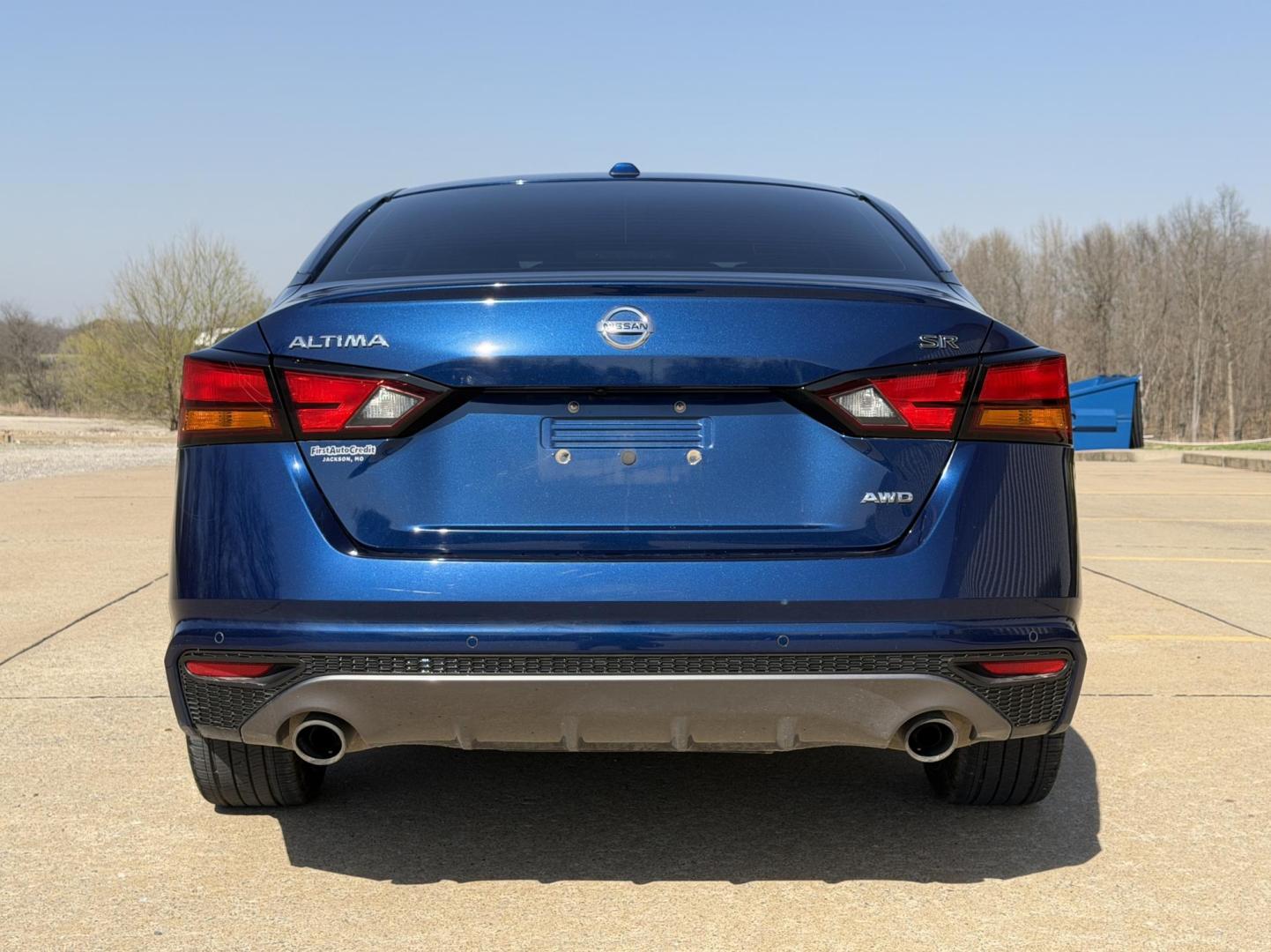 2020 BLUE /Black Nissan Altima 2.5 SR AWD (1N4BL4CW3LC) with an 2.5L 4 Cyl. engine, CVT transmission, located at 2990 Old Orchard Rd., Jackson, MO, 63755, 37.354214, -89.612106 - 2020 Nissan Altima 2.5 SR 1-Owner 101xxx miles All Wheel Drive 2.5L 4 Cyl. Automatic Leather Backup Camera Bluetooth Remote Start Cruise Power Windows/Locks/Mirrors We have financing available and we accept trades! Fill out a credit application on our website or come by today! If you ha - Photo#10