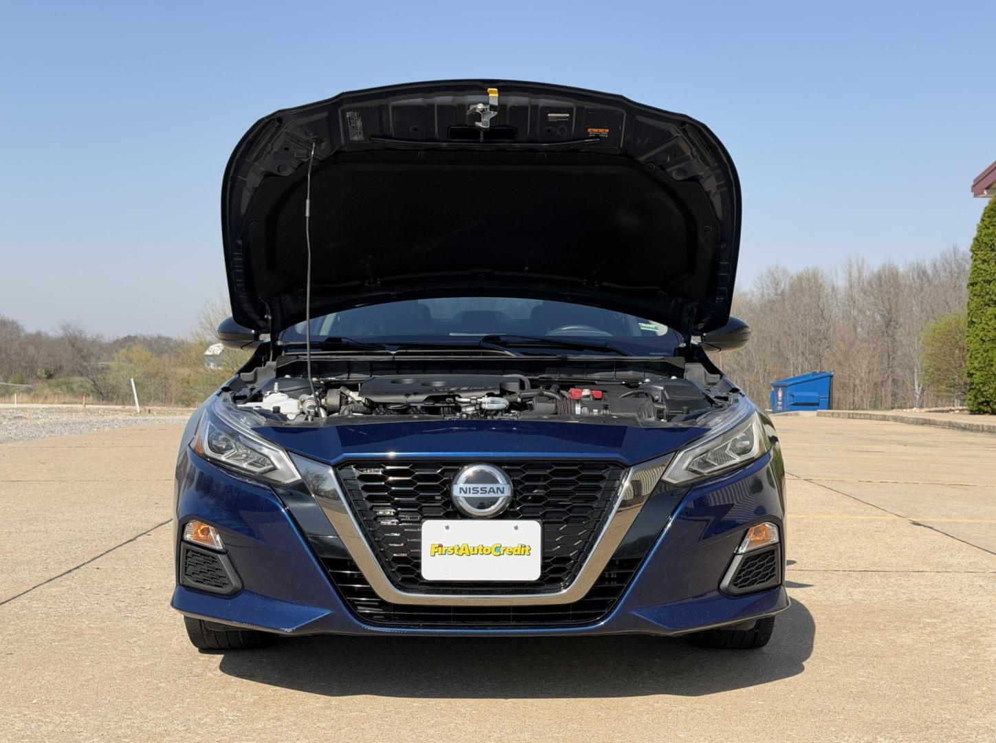 2020 BLUE /Black Nissan Altima 2.5 SR AWD (1N4BL4CW3LC) with an 2.5L 4 Cyl. engine, CVT transmission, located at 2990 Old Orchard Rd., Jackson, MO, 63755, 37.354214, -89.612106 - 2020 Nissan Altima 2.5 SR 1-Owner 101xxx miles All Wheel Drive 2.5L 4 Cyl. Automatic Leather Backup Camera Bluetooth Remote Start Cruise Power Windows/Locks/Mirrors We have financing available and we accept trades! Fill out a credit application on our website or come by today! If you ha - Photo#33