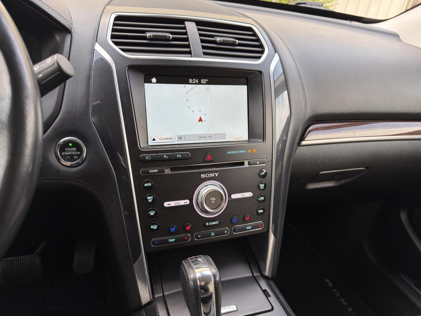 2017 WHITE /Tan Ford Explorer Platinum 4WD (1FM5K8HT1HG) with an 3.5L V6 engine, Automatic transmission, located at 2990 Old Orchard Rd., Jackson, MO, 63755, 37.354214, -89.612106 - 2017 Ford Explorer Platinum 133xxx miles 4 Wheel Drive 3.5L V6 Automatic Leather 3rd Row Navigation Backup Camera Power/Heated/Cooled Seats Heated Rear Seats Sunroof Bluetooth Remote Start Cruise Power Windows/Locks/Mirrors We have financing available and we accept trades! Fill out a - Photo#33