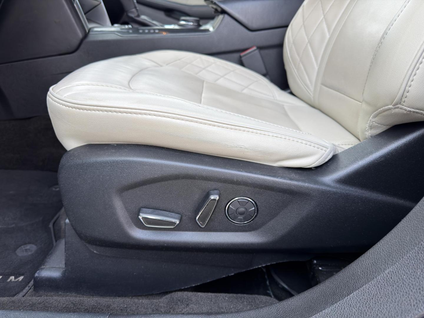 2017 WHITE /Tan Ford Explorer Platinum 4WD (1FM5K8HT1HG) with an 3.5L V6 engine, Automatic transmission, located at 2990 Old Orchard Rd., Jackson, MO, 63755, 37.354214, -89.612106 - 2017 Ford Explorer Platinum 133xxx miles 4 Wheel Drive 3.5L V6 Automatic Leather 3rd Row Navigation Backup Camera Power/Heated/Cooled Seats Heated Rear Seats Sunroof Bluetooth Remote Start Cruise Power Windows/Locks/Mirrors We have financing available and we accept trades! Fill out a - Photo#6