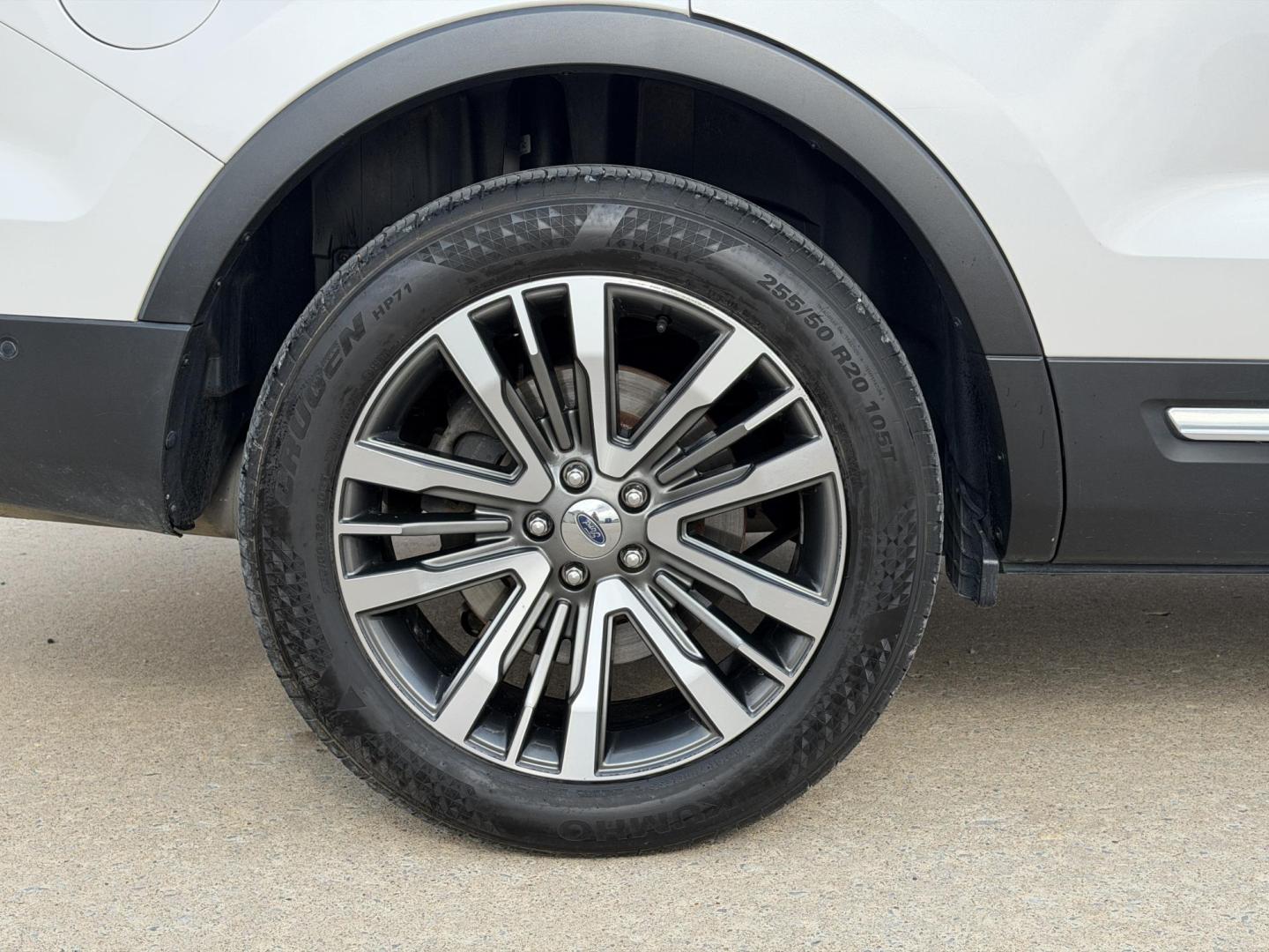 2017 WHITE /Tan Ford Explorer Platinum 4WD (1FM5K8HT1HG) with an 3.5L V6 engine, Automatic transmission, located at 2990 Old Orchard Rd., Jackson, MO, 63755, 37.354214, -89.612106 - 2017 Ford Explorer Platinum 133xxx miles 4 Wheel Drive 3.5L V6 Automatic Leather 3rd Row Navigation Backup Camera Power/Heated/Cooled Seats Heated Rear Seats Sunroof Bluetooth Remote Start Cruise Power Windows/Locks/Mirrors We have financing available and we accept trades! Fill out a - Photo#47