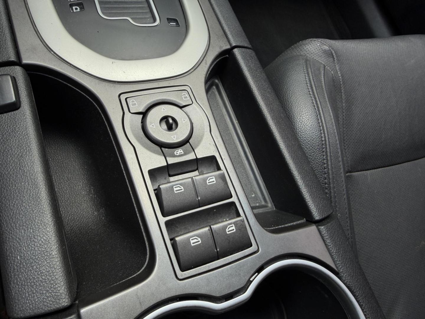 2009 MAROON /Black Pontiac G8 Base (6G2ER577X9L) with an 3.6L V6 engine, Automatic transmission, located at 2990 Old Orchard Rd., Jackson, MO, 63755, 37.354214, -89.612106 - 2009 Pontiac G8 82xxx miles Rear Wheel Drive 3.6L V6 Automatic Leather Power/Heated Seats Sunroof Remote Start Cruise Power Windows/Locks/Mirrors We have financing available and we accept trades! Fill out a credit application on our website or come by today! If you have any questions, gi - Photo#25