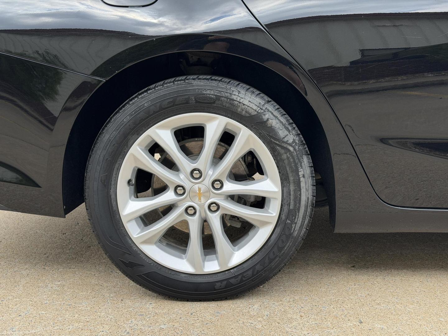 2018 BLACK /Gray Chevrolet Malibu LT (1G1ZD5ST5JF) with an 1.5L 4 Cyl. engine, Automatic transmission, located at 2990 Old Orchard Rd., Jackson, MO, 63755, 37.354214, -89.612106 - 2018 Chevrolet Malibu LT 1-Owner 42xxx miles Front Wheel Drive 1.5L 4 Cyl. Automatic Leather Backup Camera Power/Heated Seats Bluetooth Remote Start Cruise Power Windows/Locks/Mirrors We have financing available and we accept trades! Fill out a credit application on our website or come - Photo#40