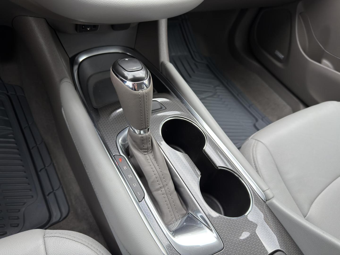 2018 BLACK /Gray Chevrolet Malibu LT (1G1ZD5ST5JF) with an 1.5L 4 Cyl. engine, Automatic transmission, located at 2990 Old Orchard Rd., Jackson, MO, 63755, 37.354214, -89.612106 - 2018 Chevrolet Malibu LT 1-Owner 42xxx miles Front Wheel Drive 1.5L 4 Cyl. Automatic Leather Backup Camera Power/Heated Seats Bluetooth Remote Start Cruise Power Windows/Locks/Mirrors We have financing available and we accept trades! Fill out a credit application on our website or come - Photo#26