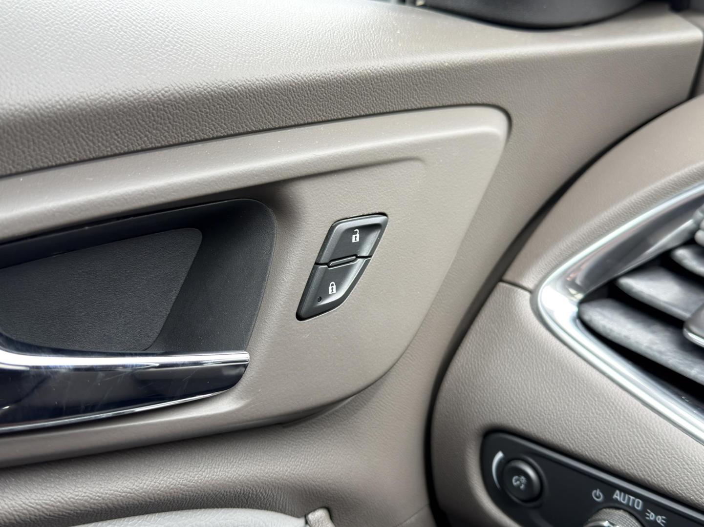 2018 BLACK /Gray Chevrolet Malibu LT (1G1ZD5ST5JF) with an 1.5L 4 Cyl. engine, Automatic transmission, located at 2990 Old Orchard Rd., Jackson, MO, 63755, 37.354214, -89.612106 - 2018 Chevrolet Malibu LT 1-Owner 42xxx miles Front Wheel Drive 1.5L 4 Cyl. Automatic Leather Backup Camera Power/Heated Seats Bluetooth Remote Start Cruise Power Windows/Locks/Mirrors We have financing available and we accept trades! Fill out a credit application on our website or come - Photo#32