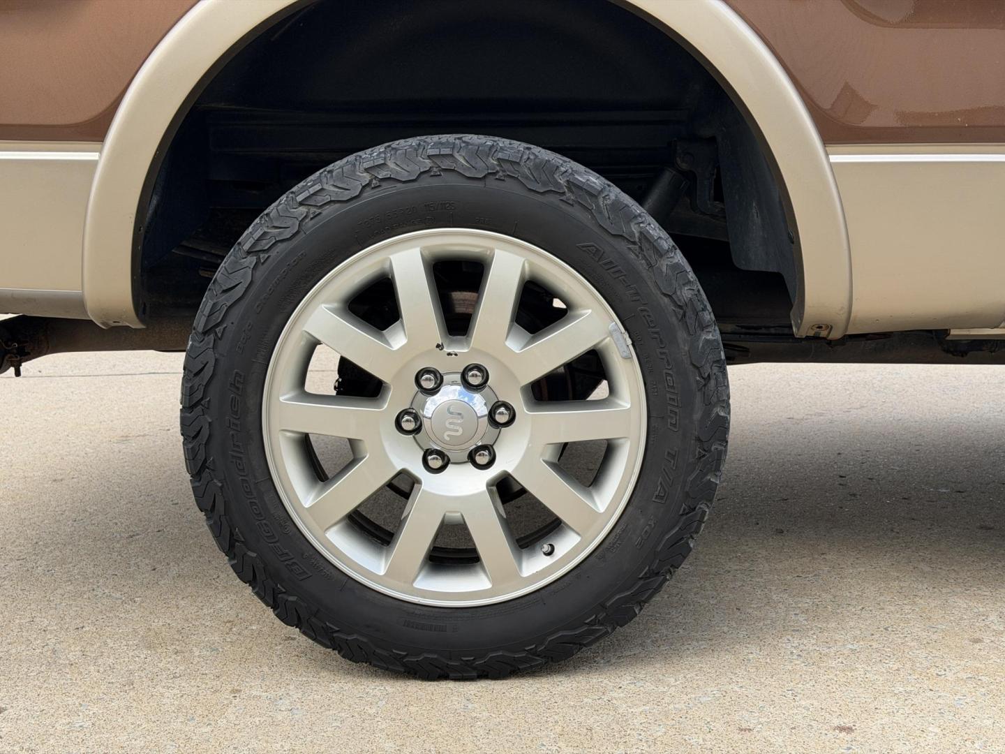 2012 Bronze /Brown Ford F-150 King Ranch SuperCrew 5.5-ft. Bed 4WD (1FTFW1ET0CK) with an 3.5L V6 TURBO engine, Automatic transmission, located at 2990 Old Orchard Rd., Jackson, MO, 63755, 37.354214, -89.612106 - 2012 Ford F-150 King Ranch 156xxx miles 4x4 3.5L V6 Automatic Leather Navigation Power/Heated Cooled Seats Backup Camera Sunroof Bluetooth Remote Start Cruise Power Windows/Locks/Mirrors We have financing available and we accept trades! Fill out a credit application on our website or c - Photo#42