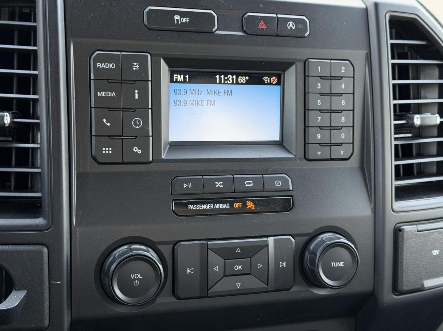 2020 WHITE /Gray Ford F-150 XL SuperCab 8-ft. 2WD (1FTEX1C47LK) with an 3.5L V6 engine, Automatic transmission, located at 2990 Old Orchard Rd., Jackson, MO, 63755, 37.354214, -89.612106 - 2020 Ford F-150 XL 1-Owner 102xxx miles Rear Wheel Drive 3.5L V6 Automatic Backup Camera Bluetooth Cruise Power Windows/Locks/Mirrors We have financing available and we accept trades! Fill out a credit application on our website or come by today! If you have any questions, give us a call - Photo#25