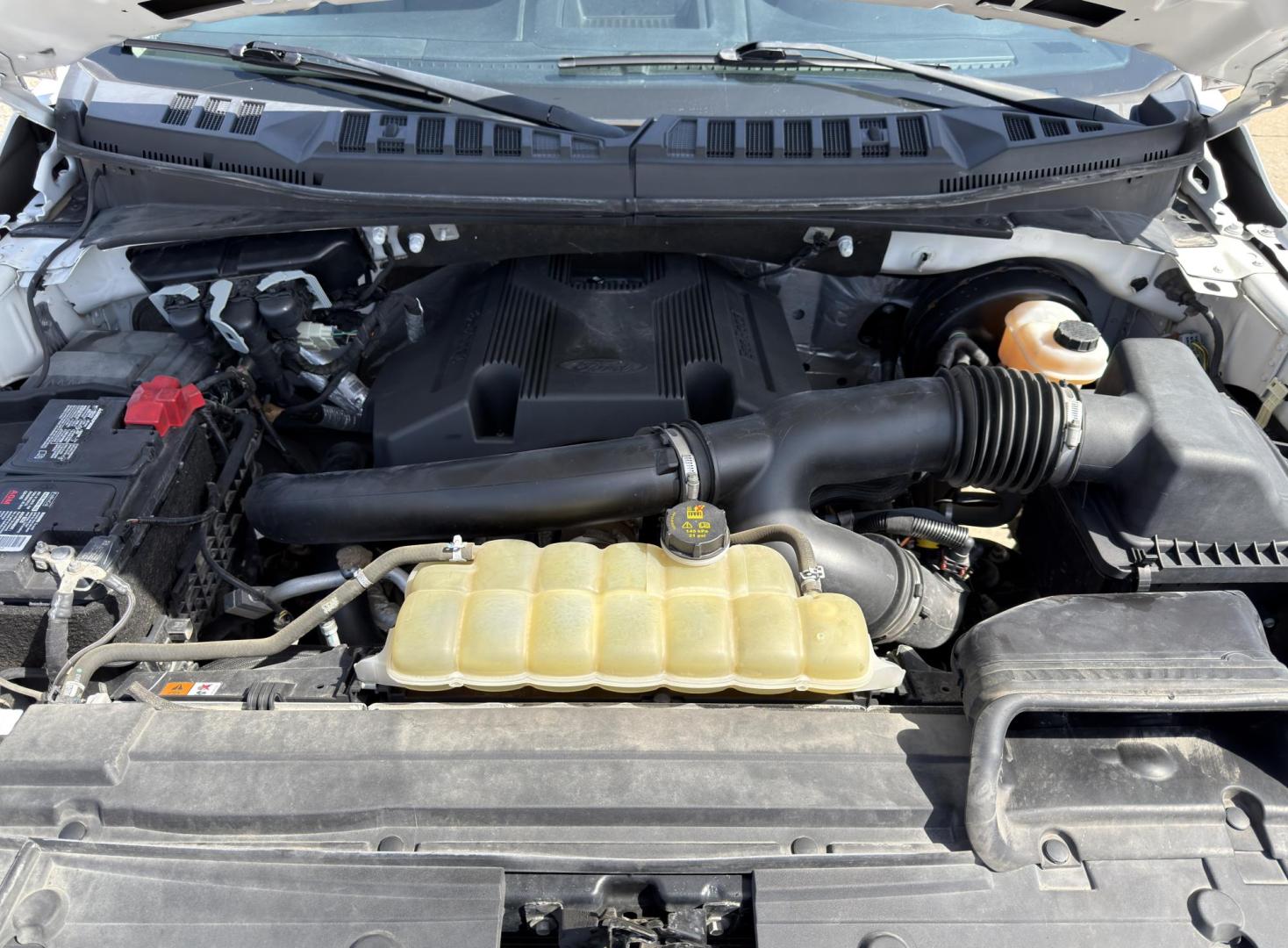 2020 WHITE /Gray Ford F-150 XL SuperCab 8-ft. 2WD (1FTEX1C47LK) with an 3.5L V6 engine, Automatic transmission, located at 2990 Old Orchard Rd., Jackson, MO, 63755, 37.354214, -89.612106 - 2020 Ford F-150 XL 1-Owner 102xxx miles Rear Wheel Drive 3.5L V6 Automatic Backup Camera Bluetooth Cruise Power Windows/Locks/Mirrors We have financing available and we accept trades! Fill out a credit application on our website or come by today! If you have any questions, give us a call - Photo#31