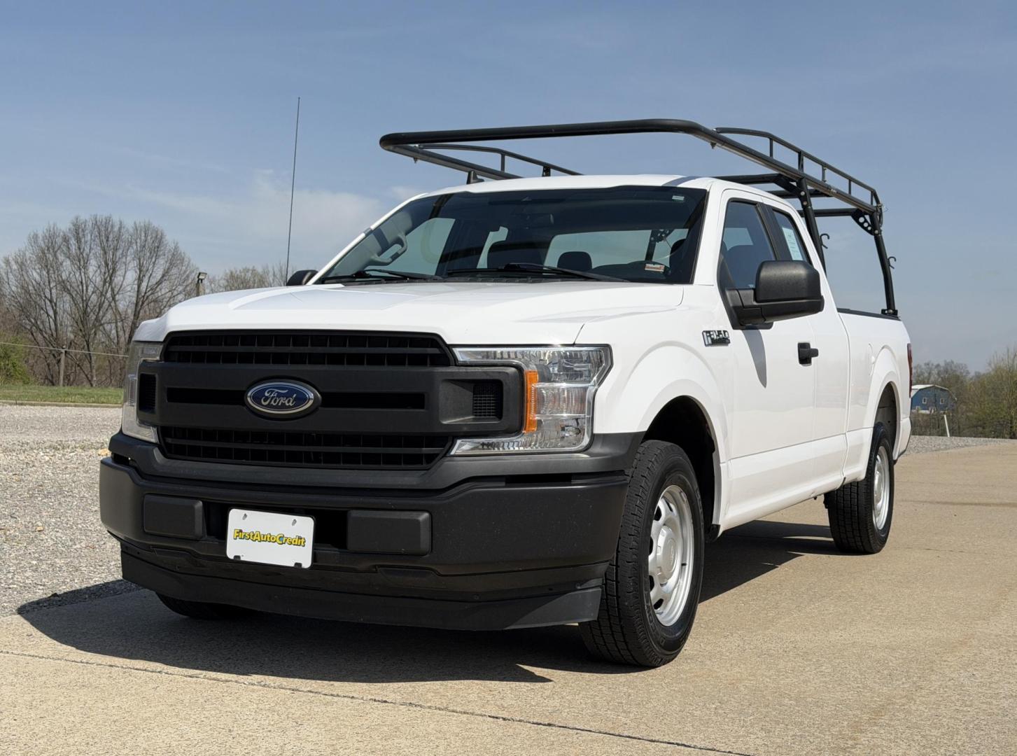 2020 WHITE /Gray Ford F-150 XL SuperCab 8-ft. 2WD (1FTEX1C47LK) with an 3.5L V6 engine, Automatic transmission, located at 2990 Old Orchard Rd., Jackson, MO, 63755, 37.354214, -89.612106 - 2020 Ford F-150 XL 1-Owner 102xxx miles Rear Wheel Drive 3.5L V6 Automatic Backup Camera Bluetooth Cruise Power Windows/Locks/Mirrors We have financing available and we accept trades! Fill out a credit application on our website or come by today! If you have any questions, give us a call - Photo#3