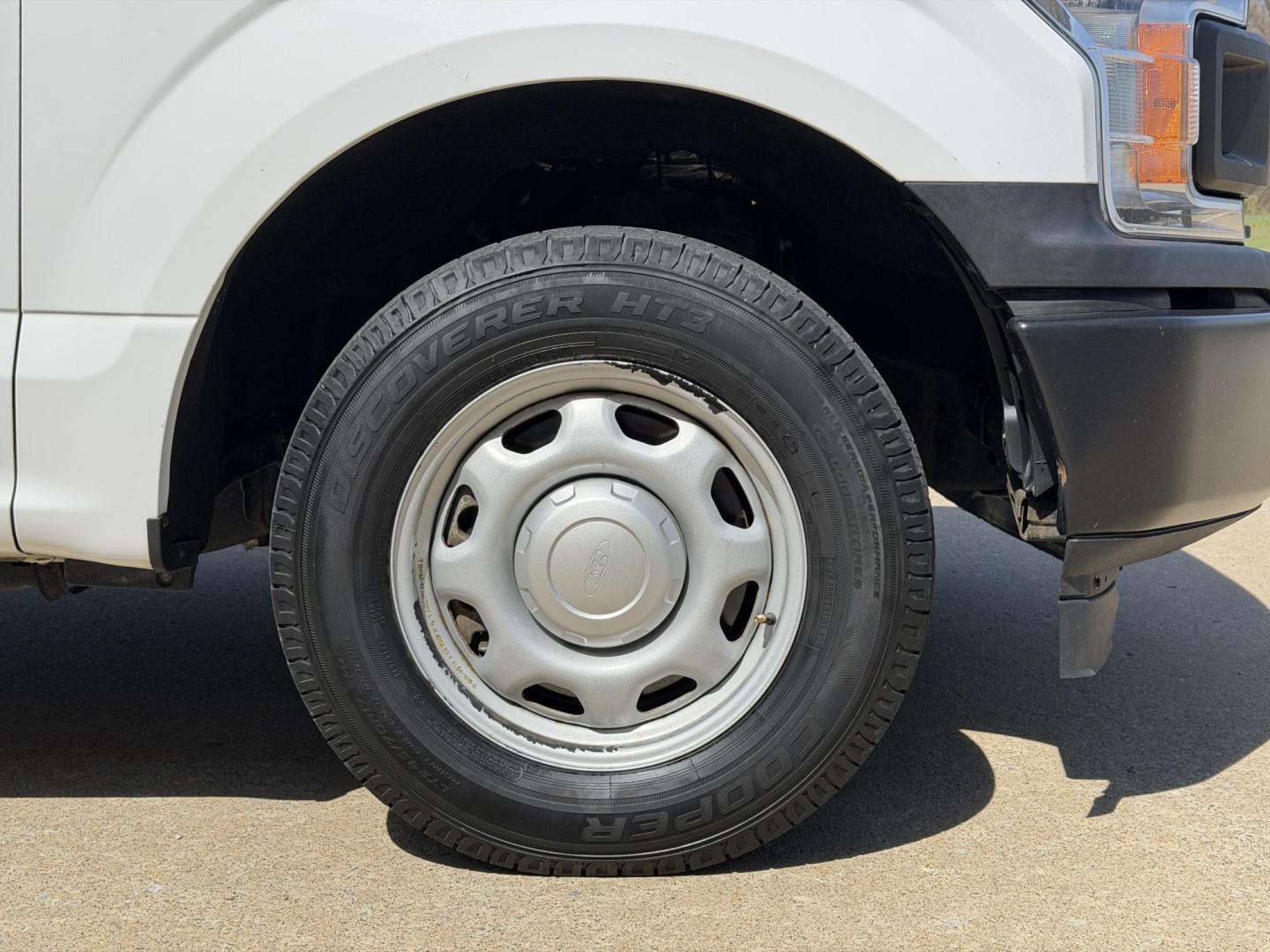 2020 WHITE /Gray Ford F-150 XL SuperCab 8-ft. 2WD (1FTEX1C47LK) with an 3.5L V6 engine, Automatic transmission, located at 2990 Old Orchard Rd., Jackson, MO, 63755, 37.354214, -89.612106 - 2020 Ford F-150 XL 1-Owner 102xxx miles Rear Wheel Drive 3.5L V6 Automatic Backup Camera Bluetooth Cruise Power Windows/Locks/Mirrors We have financing available and we accept trades! Fill out a credit application on our website or come by today! If you have any questions, give us a call - Photo#36