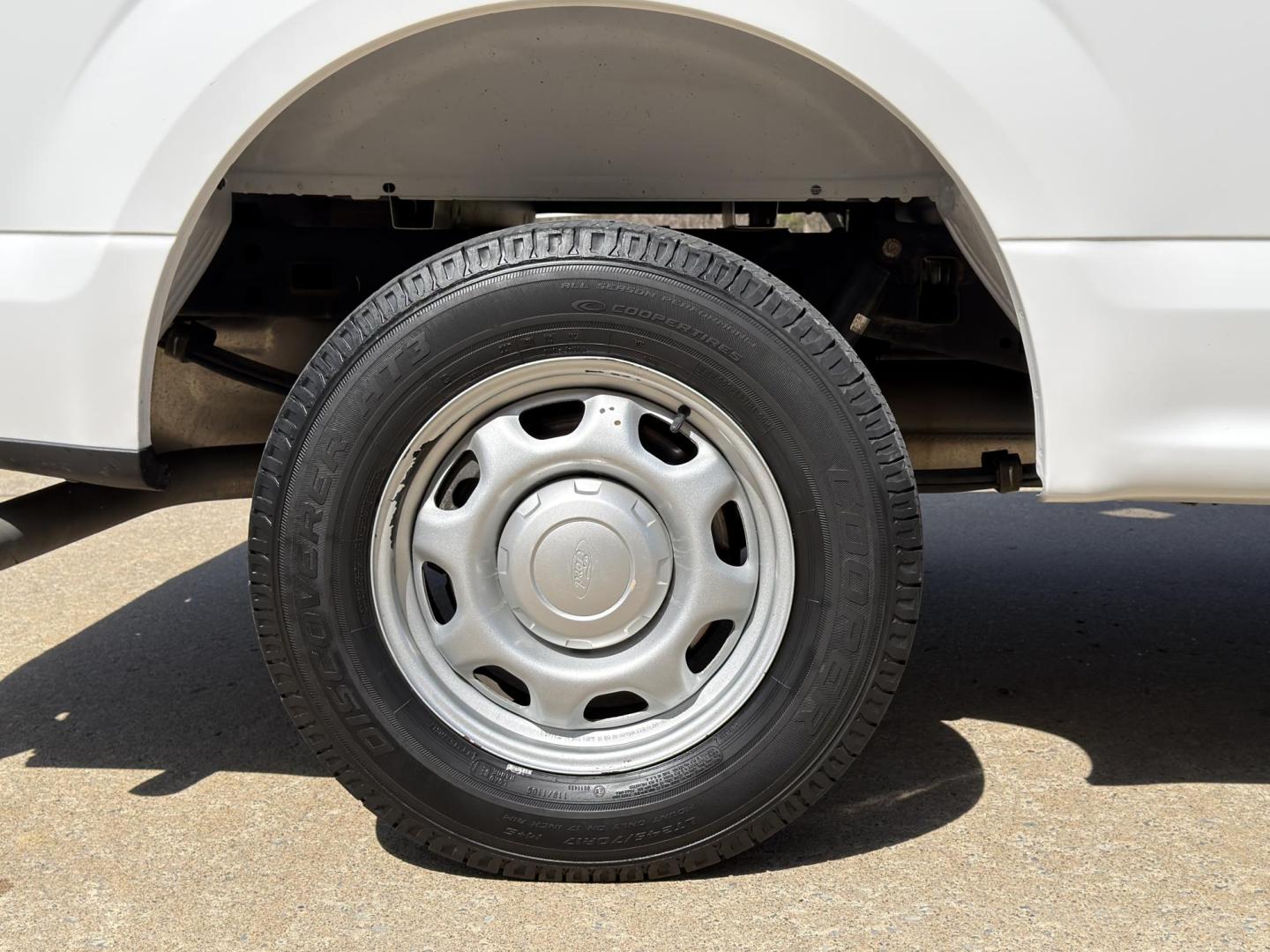 2020 WHITE /Gray Ford F-150 XL SuperCab 8-ft. 2WD (1FTEX1C47LK) with an 3.5L V6 engine, Automatic transmission, located at 2990 Old Orchard Rd., Jackson, MO, 63755, 37.354214, -89.612106 - 2020 Ford F-150 XL 1-Owner 102xxx miles Rear Wheel Drive 3.5L V6 Automatic Backup Camera Bluetooth Cruise Power Windows/Locks/Mirrors We have financing available and we accept trades! Fill out a credit application on our website or come by today! If you have any questions, give us a call - Photo#35