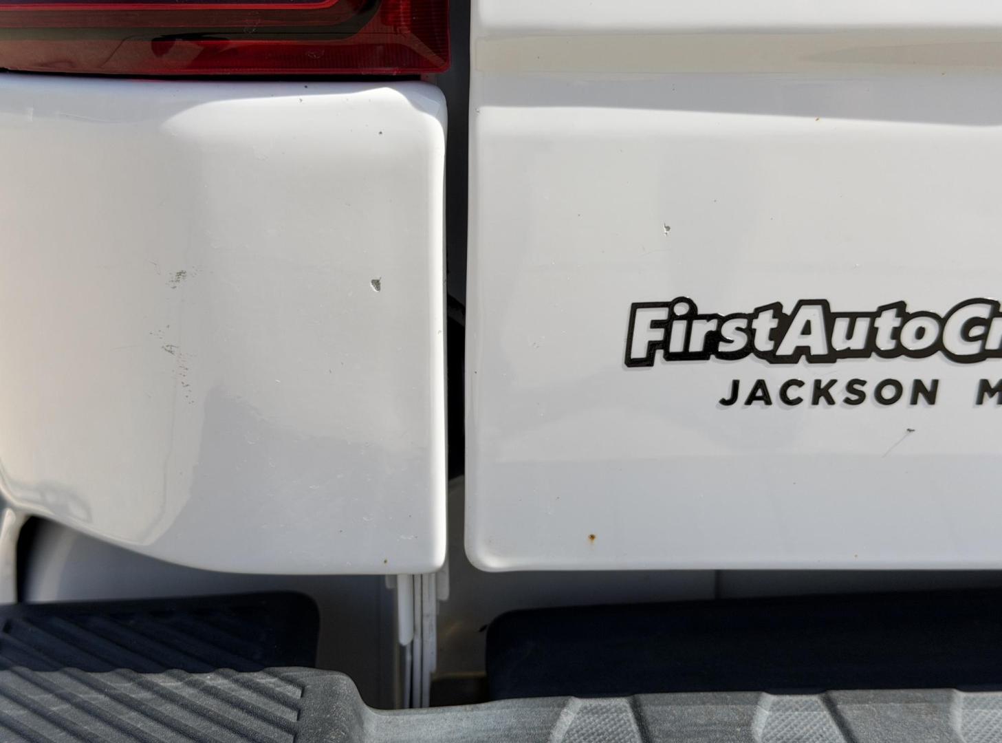 2020 WHITE /Gray Ford F-150 XL SuperCab 8-ft. 2WD (1FTEX1C47LK) with an 3.5L V6 engine, Automatic transmission, located at 2990 Old Orchard Rd., Jackson, MO, 63755, 37.354214, -89.612106 - 2020 Ford F-150 XL 1-Owner 102xxx miles Rear Wheel Drive 3.5L V6 Automatic Backup Camera Bluetooth Cruise Power Windows/Locks/Mirrors We have financing available and we accept trades! Fill out a credit application on our website or come by today! If you have any questions, give us a call - Photo#46