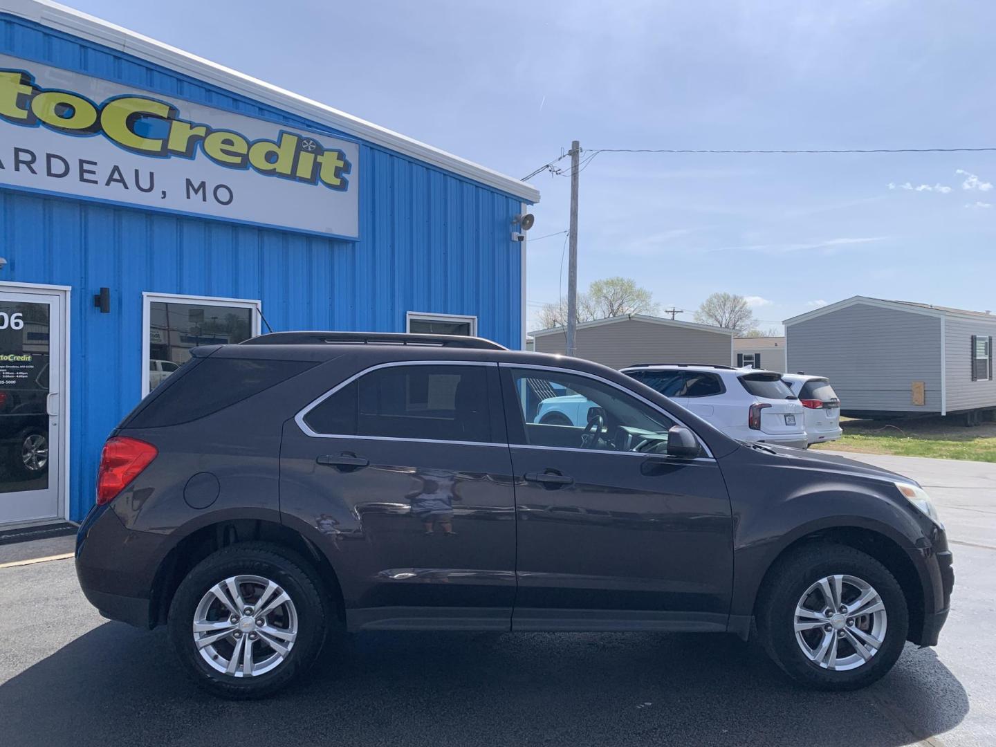 2013 GRAY /GRAY Chevrolet Equinox 1LT 2WD (2GNALDEKXD6) with an 2.4L L4 DOHC 16V engine, Automatic transmission, located at 506 S. Kingshighway, Cape Girardeau, MO, 63703, (573) 235-5000, 37.294991, -89.553635 - 2013 Chevrolet Equinox 1LT 91,xxx miles Cruise Control Front Wheel Drive Power windows/locks/mirrors We have financing available and we accept trades! Fill out a credit application on our website or come by today! If you have any questions, give us a call at (573) 235-5000 or visit our websi - Photo#9
