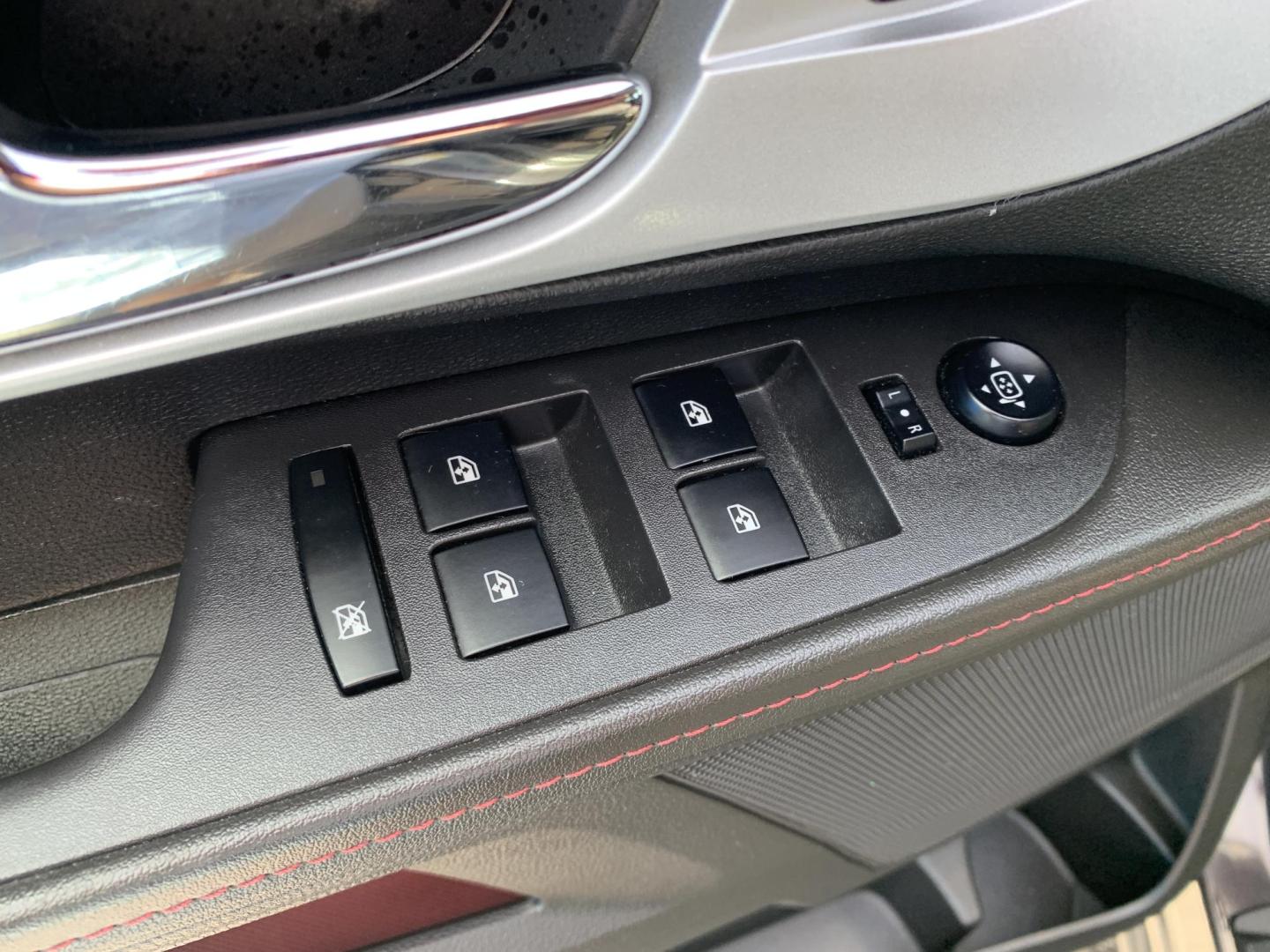 2013 GRAY /GRAY Chevrolet Equinox 1LT 2WD (2GNALDEKXD6) with an 2.4L L4 DOHC 16V engine, Automatic transmission, located at 506 S. Kingshighway, Cape Girardeau, MO, 63703, (573) 235-5000, 37.294991, -89.553635 - 2013 Chevrolet Equinox 1LT 91,xxx miles Cruise Control Front Wheel Drive Power windows/locks/mirrors We have financing available and we accept trades! Fill out a credit application on our website or come by today! If you have any questions, give us a call at (573) 235-5000 or visit our websi - Photo#19