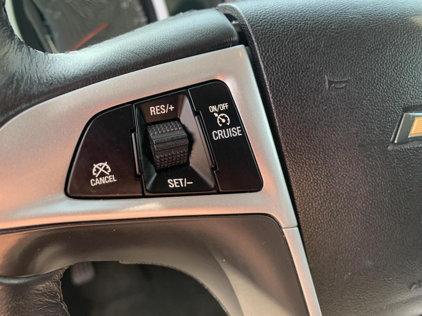 2013 GRAY /GRAY Chevrolet Equinox 1LT 2WD (2GNALDEKXD6) with an 2.4L L4 DOHC 16V engine, Automatic transmission, located at 506 S. Kingshighway, Cape Girardeau, MO, 63703, (573) 235-5000, 37.294991, -89.553635 - 2013 Chevrolet Equinox 1LT 91,xxx miles Cruise Control Front Wheel Drive Power windows/locks/mirrors We have financing available and we accept trades! Fill out a credit application on our website or come by today! If you have any questions, give us a call at (573) 235-5000 or visit our websi - Photo#20