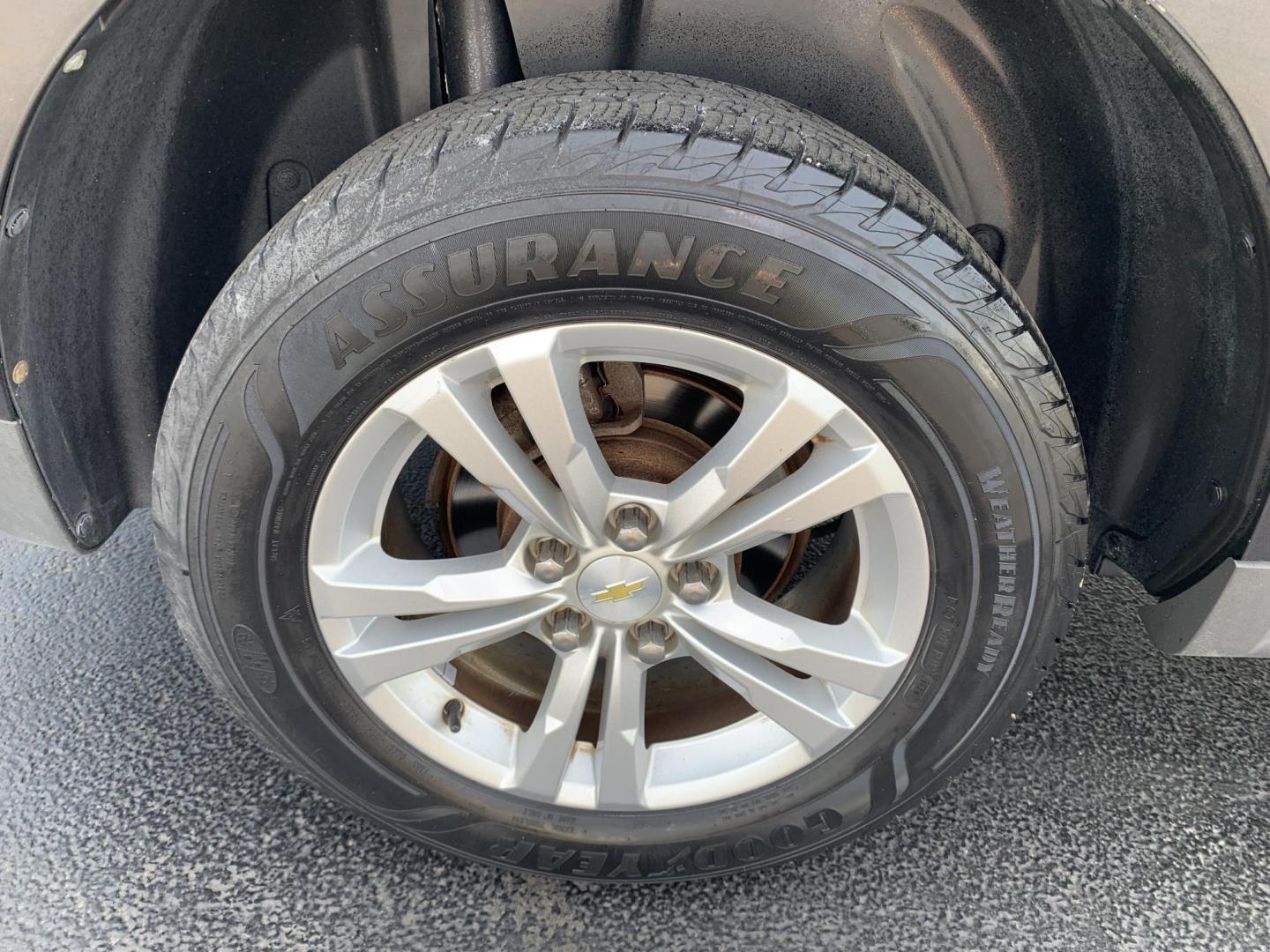 2013 GRAY /GRAY Chevrolet Equinox 1LT 2WD (2GNALDEKXD6) with an 2.4L L4 DOHC 16V engine, Automatic transmission, located at 506 S. Kingshighway, Cape Girardeau, MO, 63703, (573) 235-5000, 37.294991, -89.553635 - 2013 Chevrolet Equinox 1LT 91,xxx miles Cruise Control Front Wheel Drive Power windows/locks/mirrors We have financing available and we accept trades! Fill out a credit application on our website or come by today! If you have any questions, give us a call at (573) 235-5000 or visit our websi - Photo#30