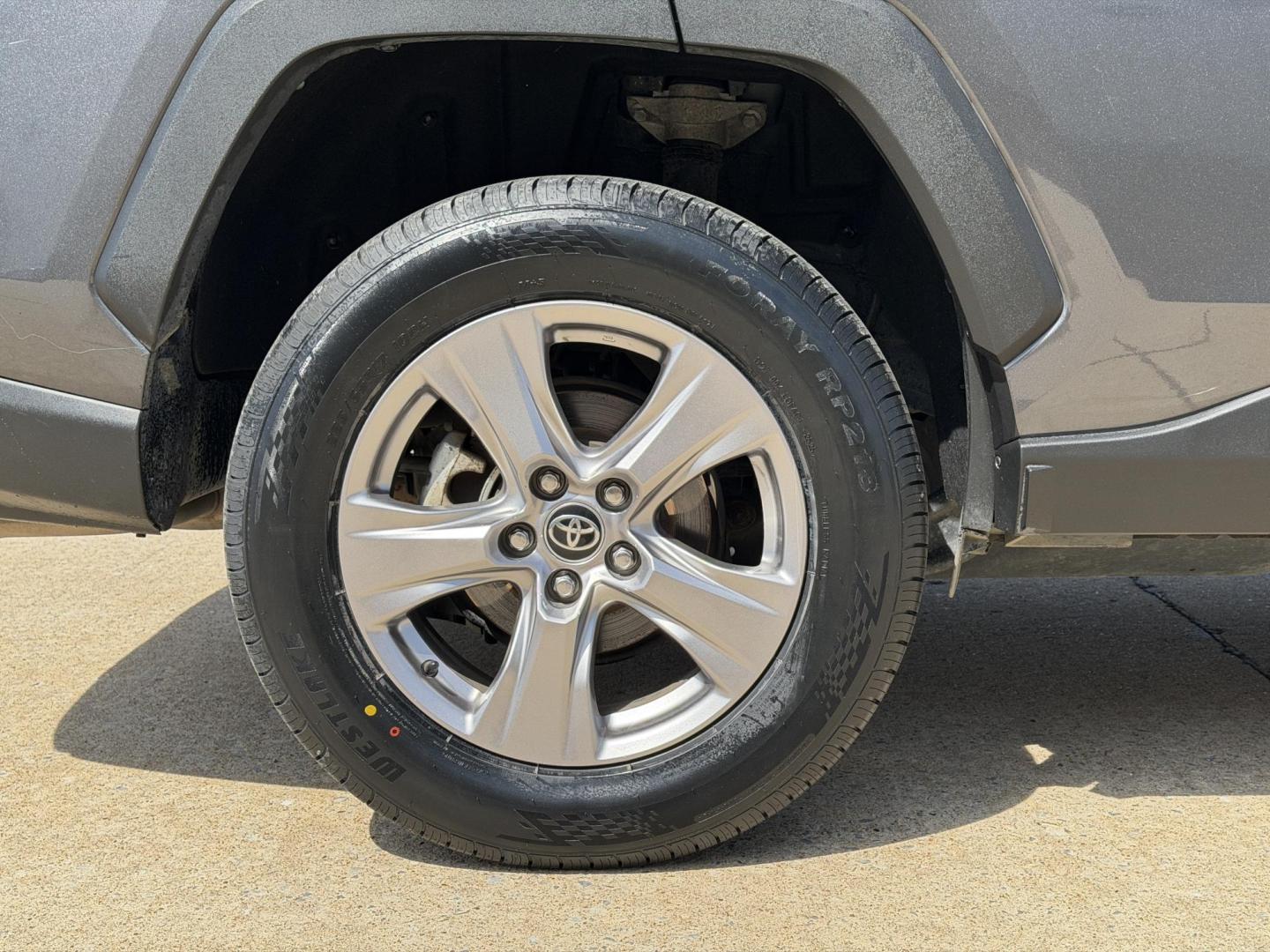 2022 GRAY /Black Toyota RAV4 XLE AWD (2T3P1RFV6NC) with an 2.5L 4 Cyl. engine, Automatic transmission, located at 2990 Old Orchard Rd., Jackson, MO, 63755, 37.354214, -89.612106 - 2022 Toyota RAV4 XLE 1-Owner 135xxx miles All Wheel Drive 2.5L 4 Cyl. Automatic Backup Camera Power Driver Seat Bluetooth Cruise Power Windows/Locks/Mirrors We have financing available and we accept trades! Fill out a credit application on our website or come by today! If you have any qu - Photo#36