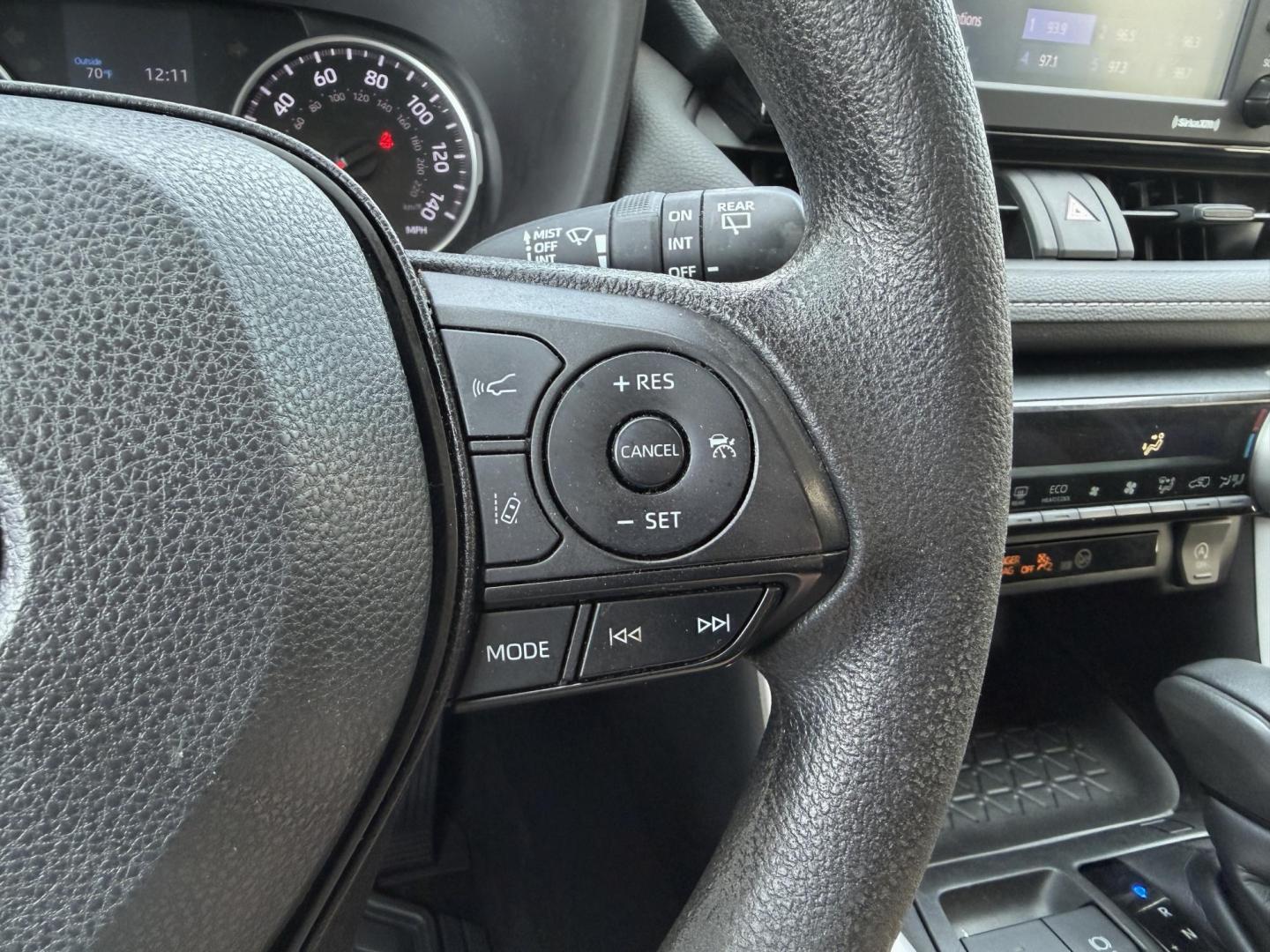 2022 GRAY /Black Toyota RAV4 XLE AWD (2T3P1RFV6NC) with an 2.5L 4 Cyl. engine, Automatic transmission, located at 2990 Old Orchard Rd., Jackson, MO, 63755, 37.354214, -89.612106 - 2022 Toyota RAV4 XLE 1-Owner 135xxx miles All Wheel Drive 2.5L 4 Cyl. Automatic Backup Camera Power Driver Seat Bluetooth Cruise Power Windows/Locks/Mirrors We have financing available and we accept trades! Fill out a credit application on our website or come by today! If you have any qu - Photo#22