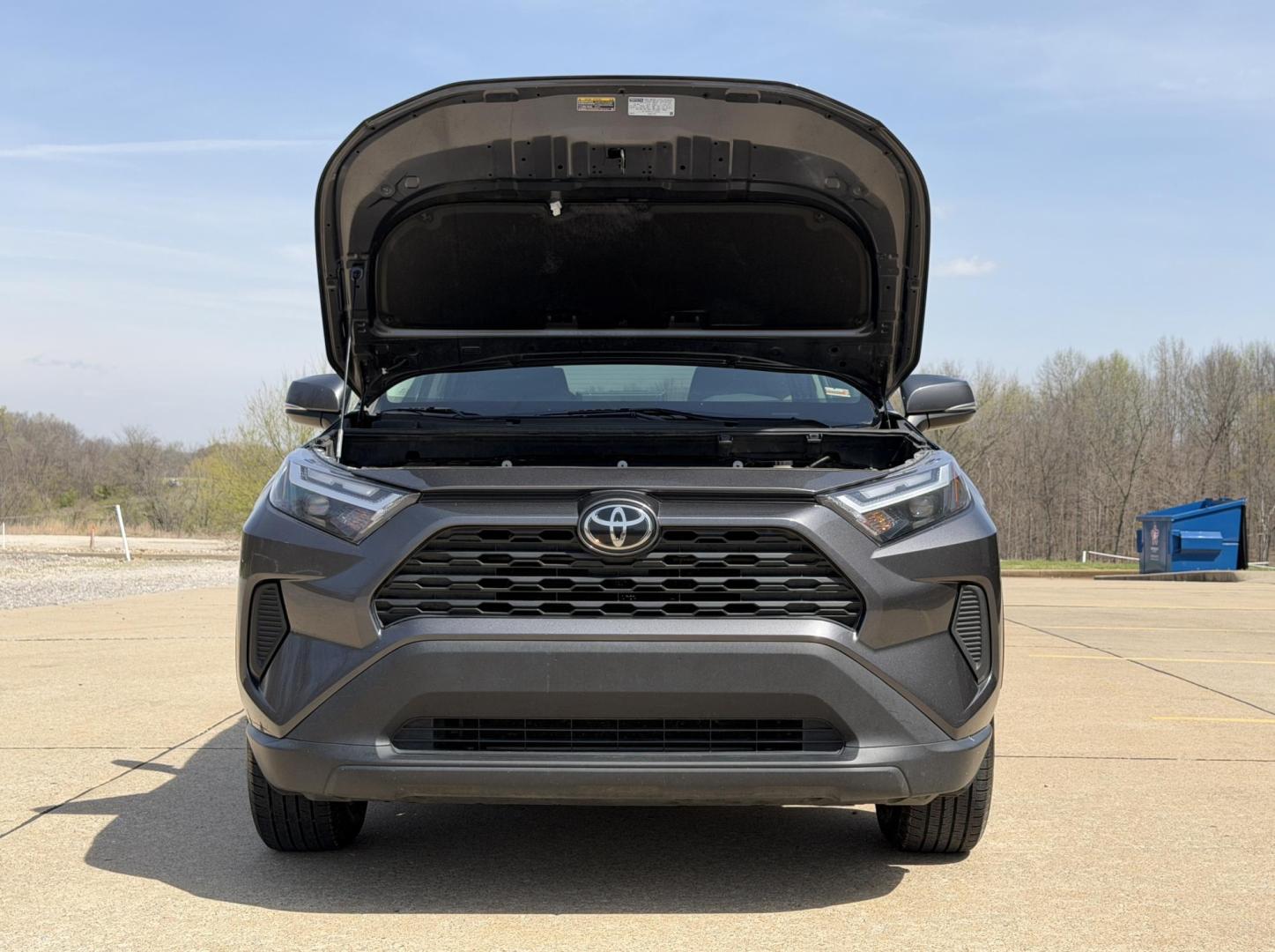 2022 GRAY /Black Toyota RAV4 XLE AWD (2T3P1RFV6NC) with an 2.5L 4 Cyl. engine, Automatic transmission, located at 2990 Old Orchard Rd., Jackson, MO, 63755, 37.354214, -89.612106 - 2022 Toyota RAV4 XLE 1-Owner 135xxx miles All Wheel Drive 2.5L 4 Cyl. Automatic Backup Camera Power Driver Seat Bluetooth Cruise Power Windows/Locks/Mirrors We have financing available and we accept trades! Fill out a credit application on our website or come by today! If you have any qu - Photo#31