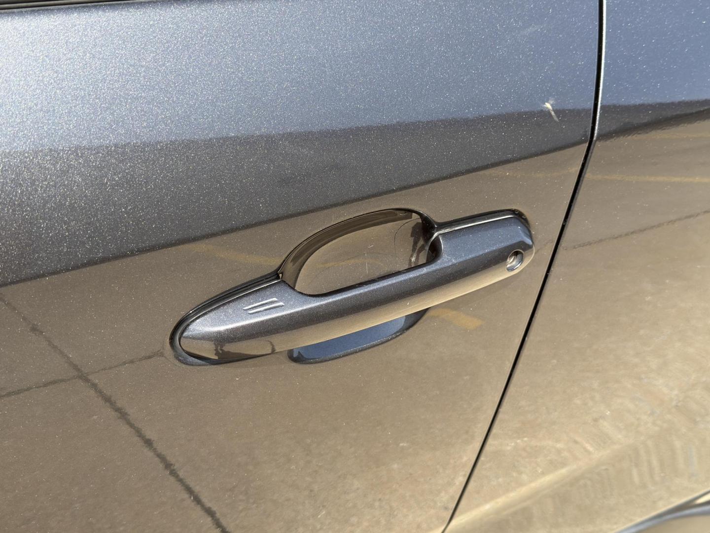 2022 GRAY /Black Toyota RAV4 XLE AWD (2T3P1RFV6NC) with an 2.5L 4 Cyl. engine, Automatic transmission, located at 2990 Old Orchard Rd., Jackson, MO, 63755, 37.354214, -89.612106 - 2022 Toyota RAV4 XLE 1-Owner 135xxx miles All Wheel Drive 2.5L 4 Cyl. Automatic Backup Camera Power Driver Seat Bluetooth Cruise Power Windows/Locks/Mirrors We have financing available and we accept trades! Fill out a credit application on our website or come by today! If you have any qu - Photo#30