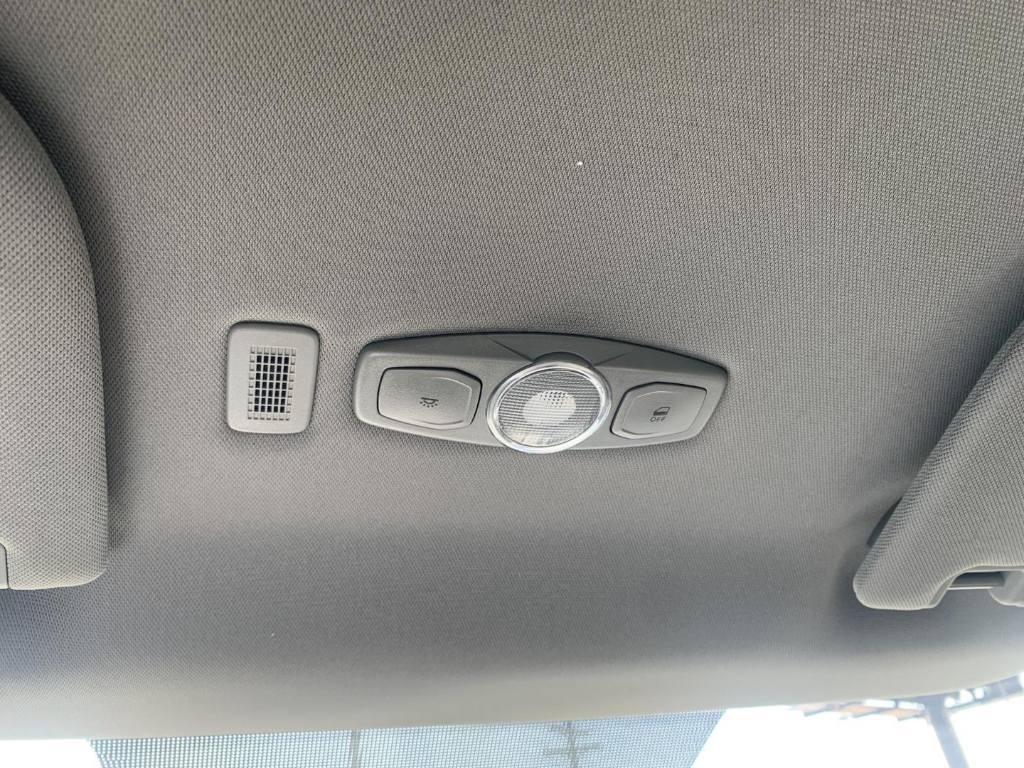 2017 WHITE /GRAY Ford F-150 XL SuperCab 6.5-ft. Bed 2WD (1FTEX1C8XHK) with an 3.5L V6 DOHC 24V engine, Automatic transmission, located at 506 S. Kingshighway, Cape Girardeau, MO, 63703, (573) 235-5000, 37.294991, -89.553635 - 2017 Ford F-150 XL SuperCab 6.5-ft. Bed 2WD 118,xxx miles Cruise Control Bluetooth Power Windows/Locks/Mirrors We have financing available and we accept trades! Fill out a credit application on our website or come by today! If you have any questions, give us a call at (573) 235-5000 or visit - Photo#27