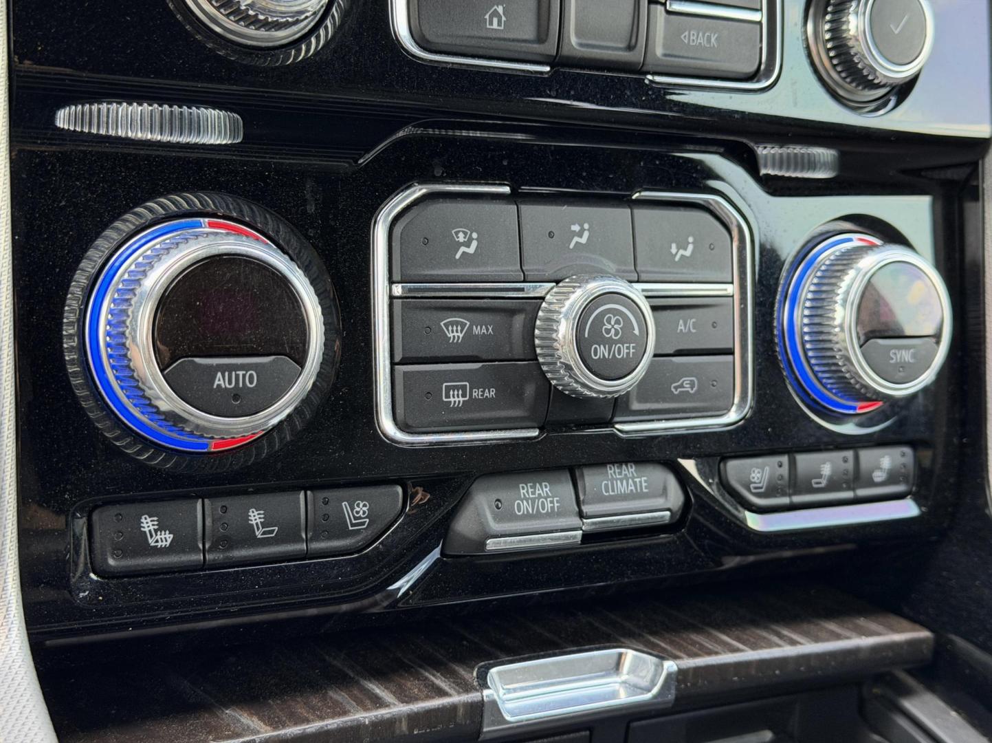 2021 WHITE /Brown GMC Yukon XL Denali 4WD (1GKS2JKLXMR) with an 6.2L V8 engine, Automatic transmission, located at 2990 Old Orchard Rd., Jackson, MO, 63755, 37.354214, -89.612106 - 2021 GMC Yukon XL Denali 85xxx miles 4 Wheel Drive 6.2L V8 Automatic Leather 3rd Row Navigation Rear Entertainment Backup Camera Power/Heated/Cooled Seats Heated Rear Seats Heated Steering Wheel Sunroof Power Running Boards Bluetooth Remote Start Cruise Power Windows/Locks/Mirrors - Photo#5