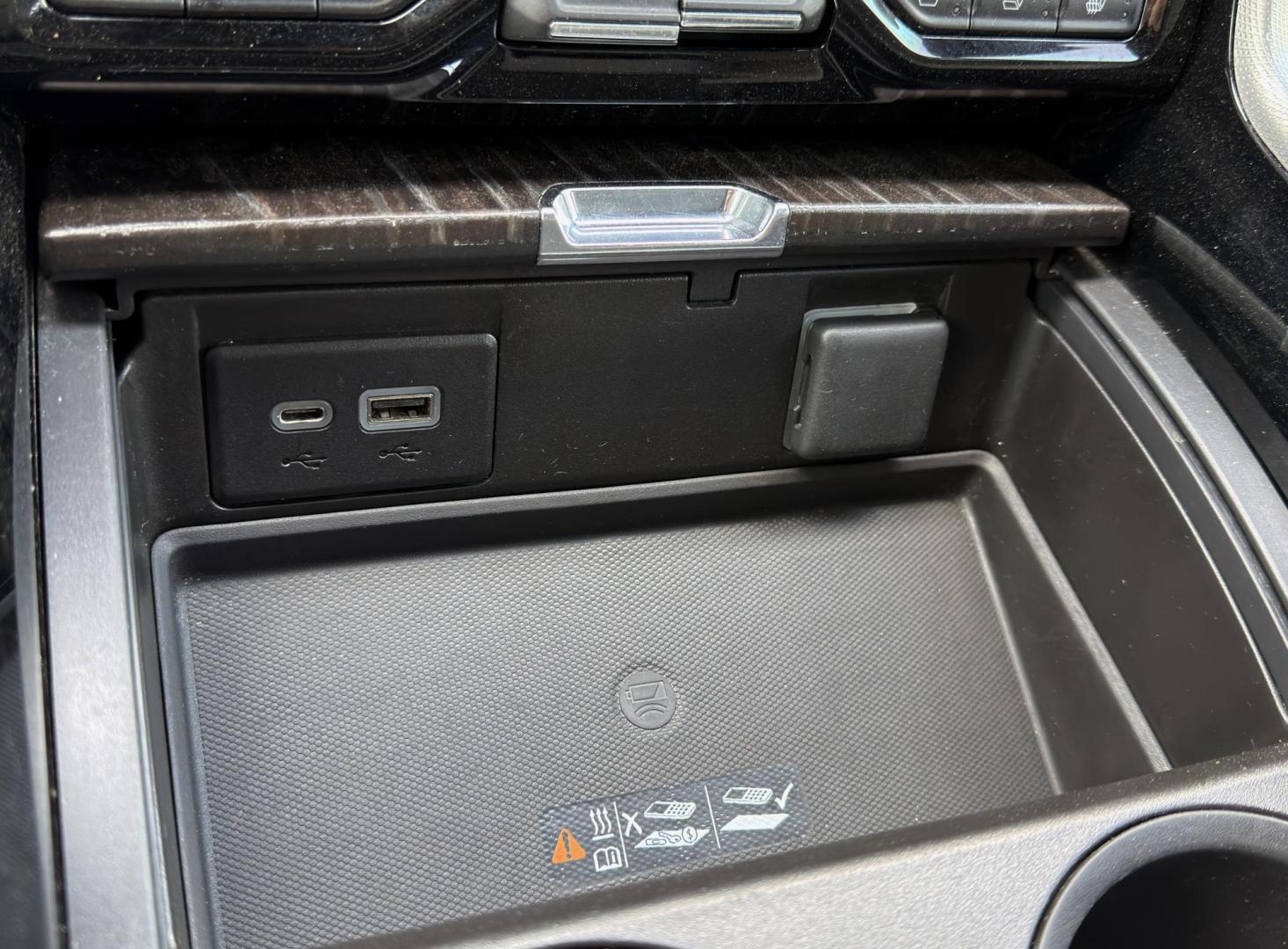 2021 WHITE /Brown GMC Yukon XL Denali 4WD (1GKS2JKLXMR) with an 6.2L V8 engine, Automatic transmission, located at 2990 Old Orchard Rd., Jackson, MO, 63755, 37.354214, -89.612106 - 2021 GMC Yukon XL Denali 85xxx miles 4 Wheel Drive 6.2L V8 Automatic Leather 3rd Row Navigation Rear Entertainment Backup Camera Power/Heated/Cooled Seats Heated Rear Seats Heated Steering Wheel Sunroof Power Running Boards Bluetooth Remote Start Cruise Power Windows/Locks/Mirrors - Photo#36