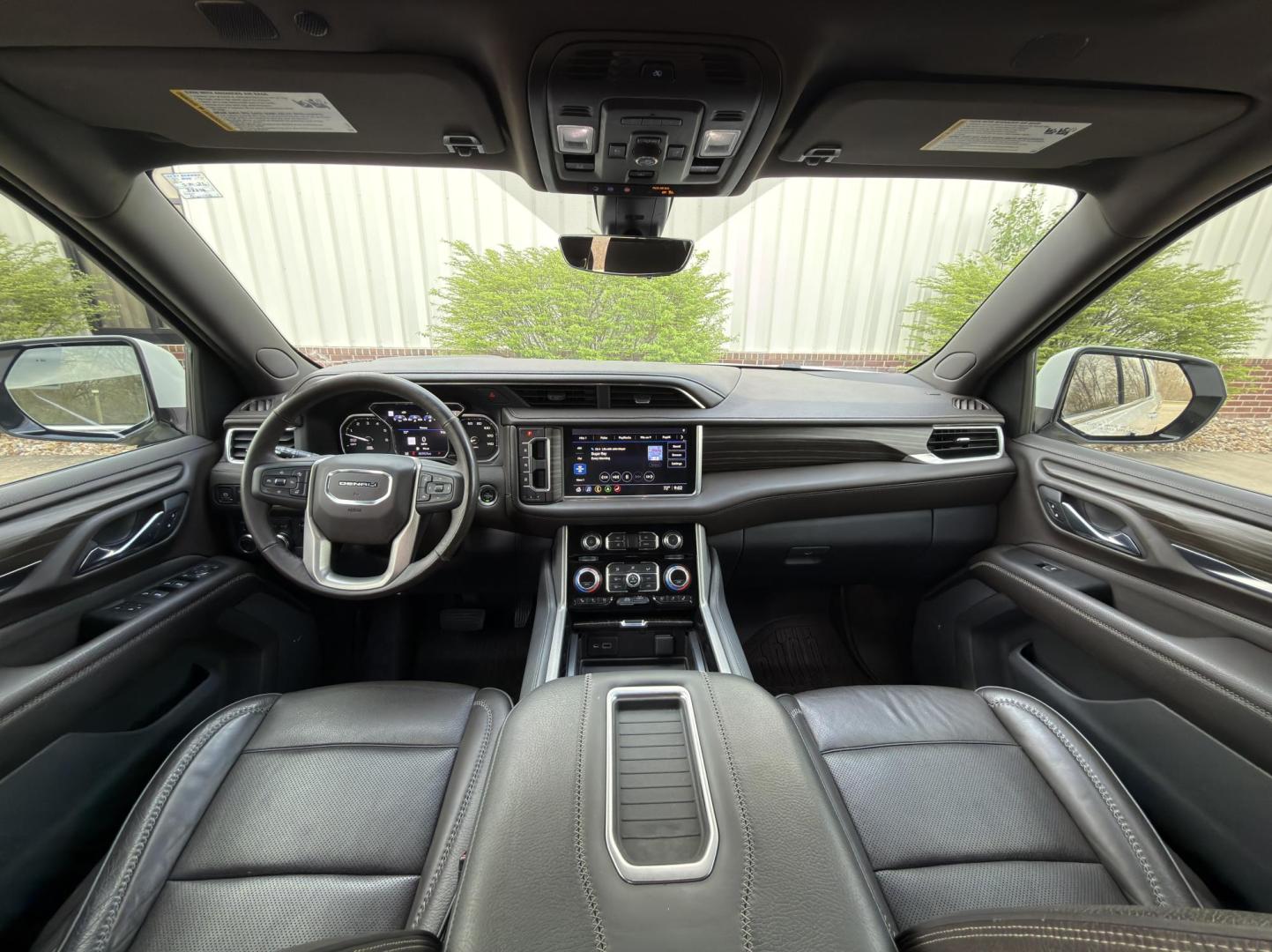 2021 WHITE /Brown GMC Yukon XL Denali 4WD (1GKS2JKLXMR) with an 6.2L V8 engine, Automatic transmission, located at 2990 Old Orchard Rd., Jackson, MO, 63755, 37.354214, -89.612106 - 2021 GMC Yukon XL Denali 85xxx miles 4 Wheel Drive 6.2L V8 Automatic Leather 3rd Row Navigation Rear Entertainment Backup Camera Power/Heated/Cooled Seats Heated Rear Seats Heated Steering Wheel Sunroof Power Running Boards Bluetooth Remote Start Cruise Power Windows/Locks/Mirrors - Photo#31