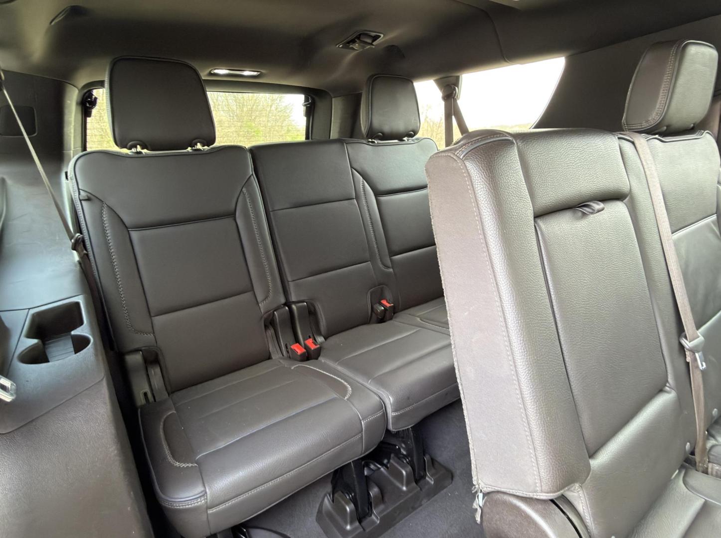 2021 WHITE /Brown GMC Yukon XL Denali 4WD (1GKS2JKLXMR) with an 6.2L V8 engine, Automatic transmission, located at 2990 Old Orchard Rd., Jackson, MO, 63755, 37.354214, -89.612106 - 2021 GMC Yukon XL Denali 85xxx miles 4 Wheel Drive 6.2L V8 Automatic Leather 3rd Row Navigation Rear Entertainment Backup Camera Power/Heated/Cooled Seats Heated Rear Seats Heated Steering Wheel Sunroof Power Running Boards Bluetooth Remote Start Cruise Power Windows/Locks/Mirrors - Photo#26