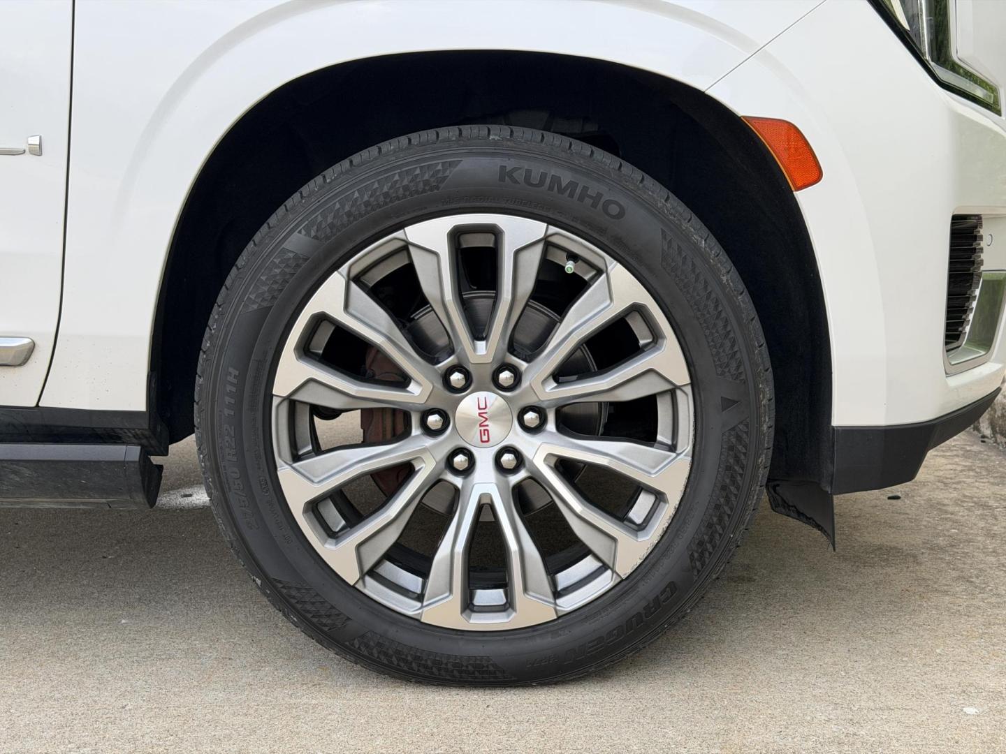 2021 WHITE /Brown GMC Yukon XL Denali 4WD (1GKS2JKLXMR) with an 6.2L V8 engine, Automatic transmission, located at 2990 Old Orchard Rd., Jackson, MO, 63755, 37.354214, -89.612106 - 2021 GMC Yukon XL Denali 85xxx miles 4 Wheel Drive 6.2L V8 Automatic Leather 3rd Row Navigation Rear Entertainment Backup Camera Power/Heated/Cooled Seats Heated Rear Seats Heated Steering Wheel Sunroof Power Running Boards Bluetooth Remote Start Cruise Power Windows/Locks/Mirrors - Photo#51