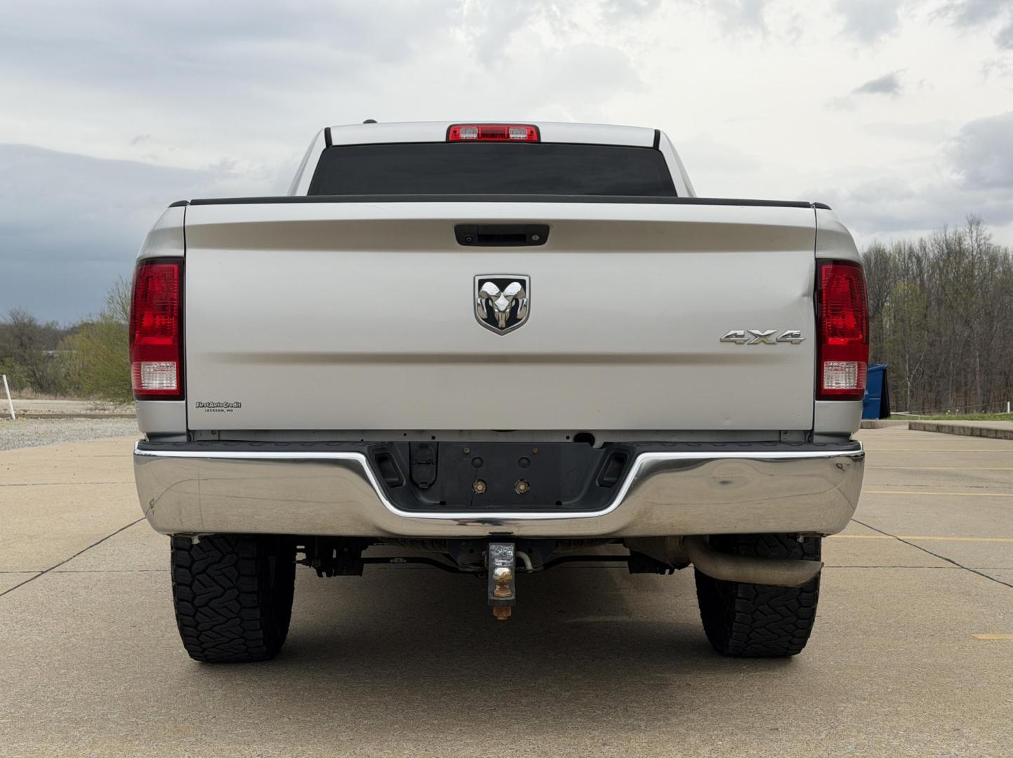 2016 SILVER /Gray RAM 1500 Tradesman Quad Cab 4WD (1C6RR7FT9GS) with an 5.7L V8 engine, Automatic transmission, located at 2990 Old Orchard Rd., Jackson, MO, 63755, 37.354214, -89.612106 - 2016 Ram 1500 Tradesman 129xxx miles 4x4 5.7L V8 HEMI Automatic Backup Camera Bluetooth Cruise Power Windows/Locks/Mirrors We have financing available and we accept trades! Fill out a credit application on our website or come by today! If you have any questions, give us a call at (573) 204 - Photo#9